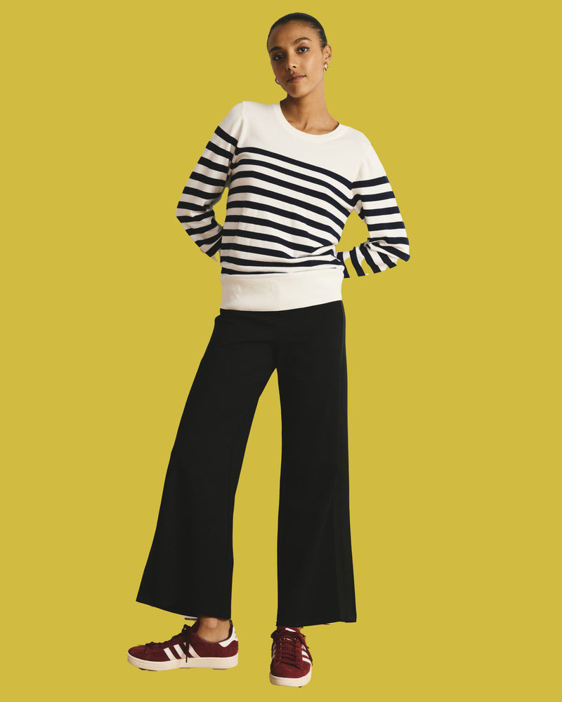 Savvy Fine Knit Crew Sweater - Cream/Navy Stripes