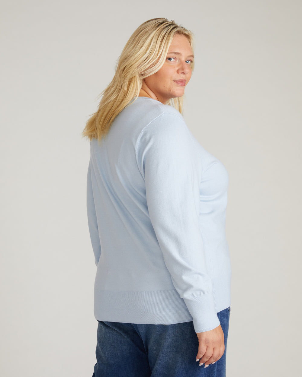 Savvy Fine Knit Crew Sweater - Silver Blue