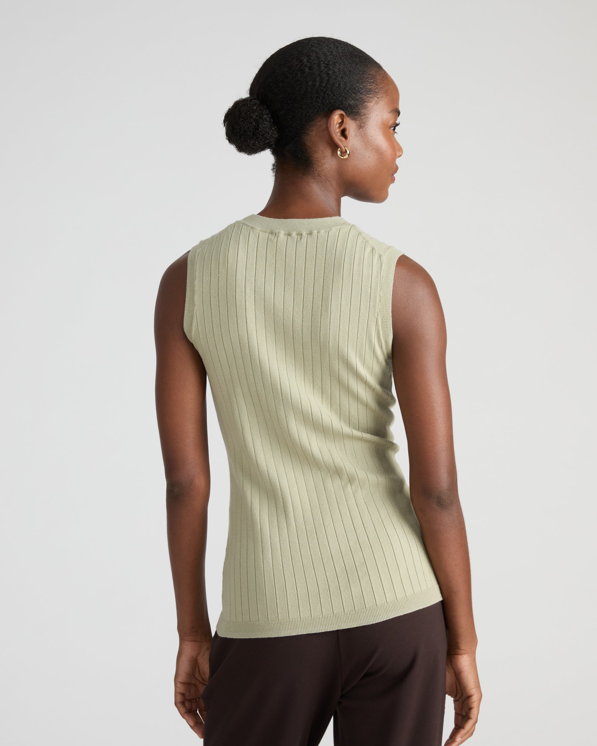 Savvy Fine Knit Sweater Shell - Whisper of Sage | Plus Size & Straight Size Women's Fashion | Universal Standard