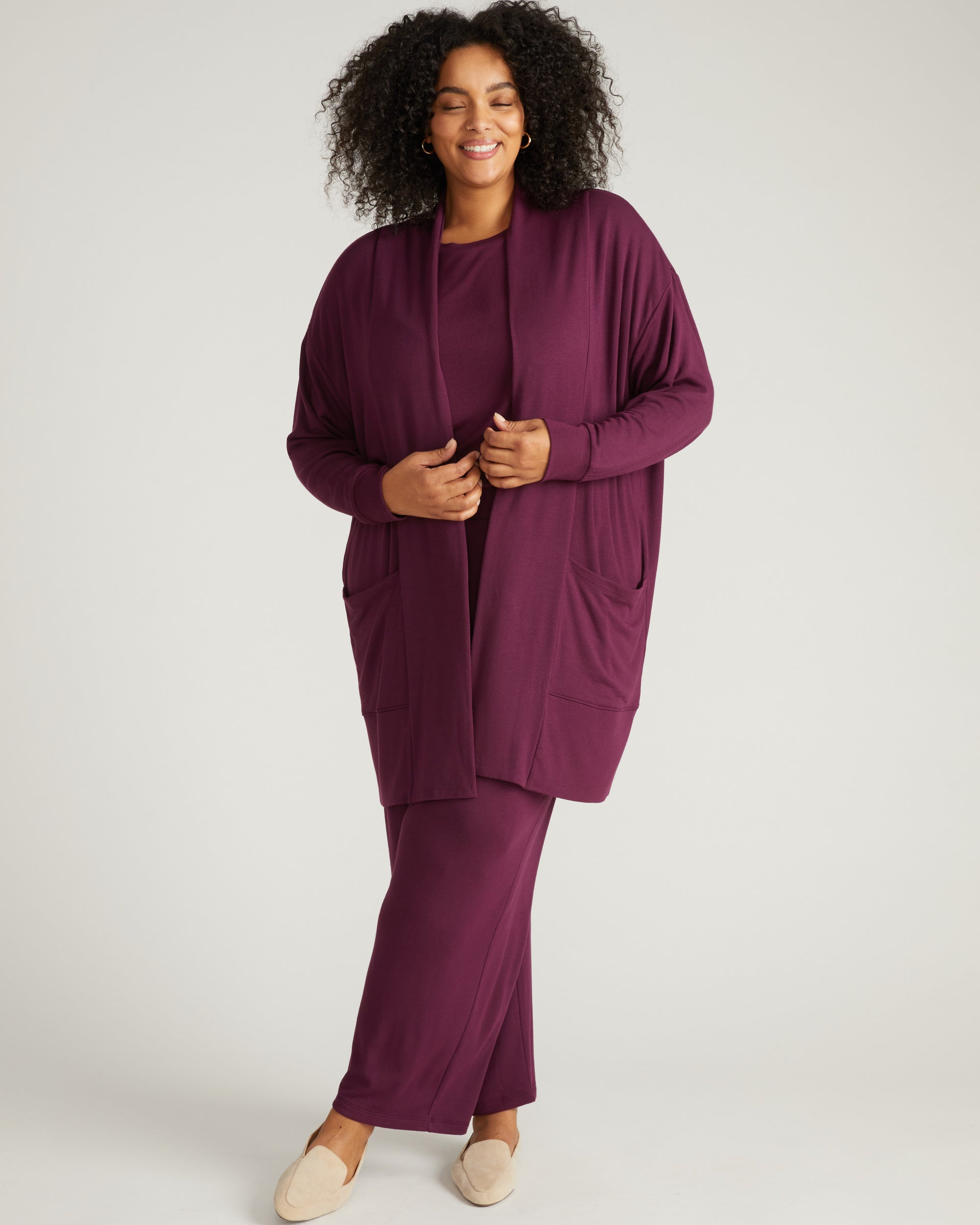 TravelKnit Minimalist Cardigan - Gamay