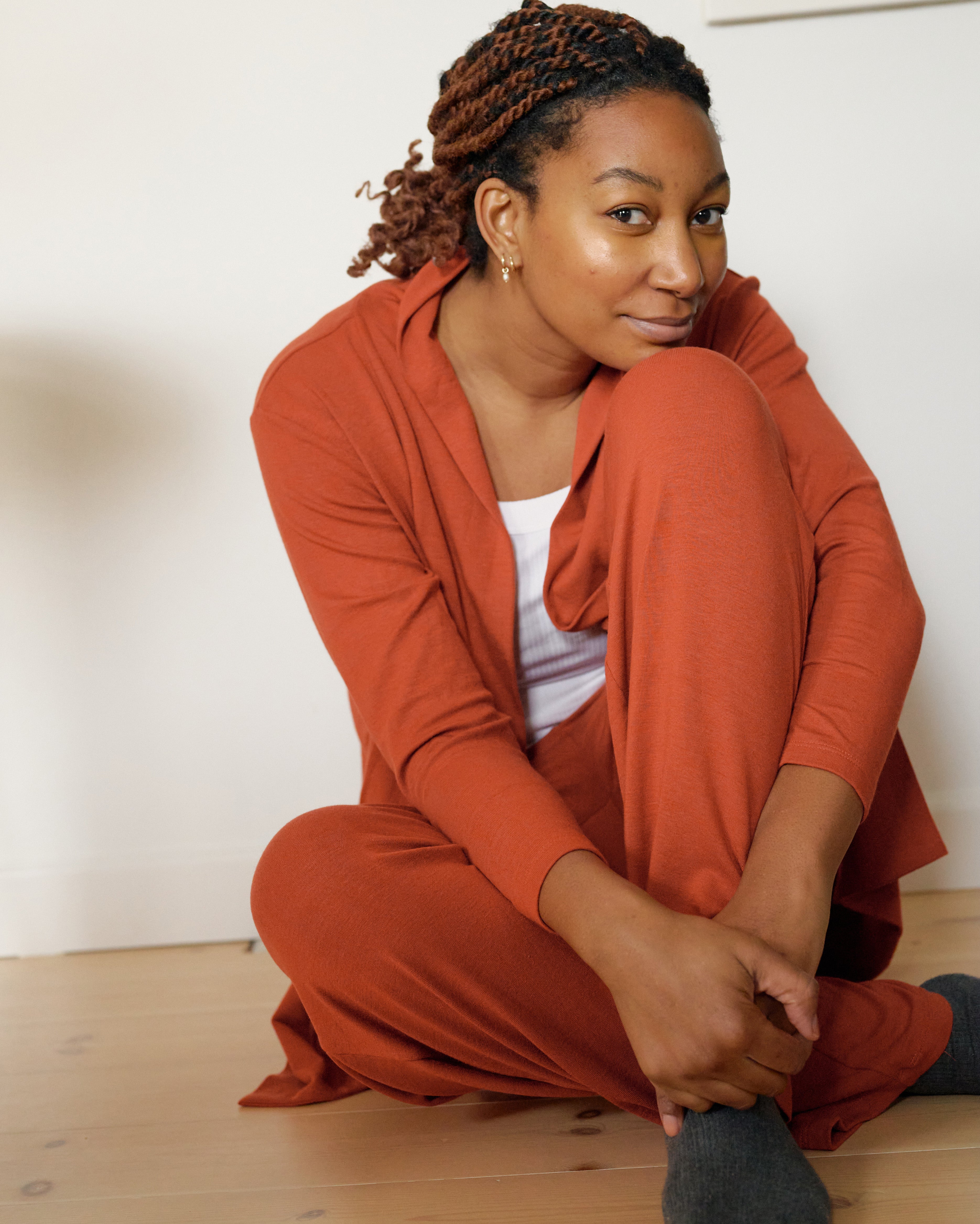 TravelKnit Minimalist Cardigan - Warm Russet – Universal Standard