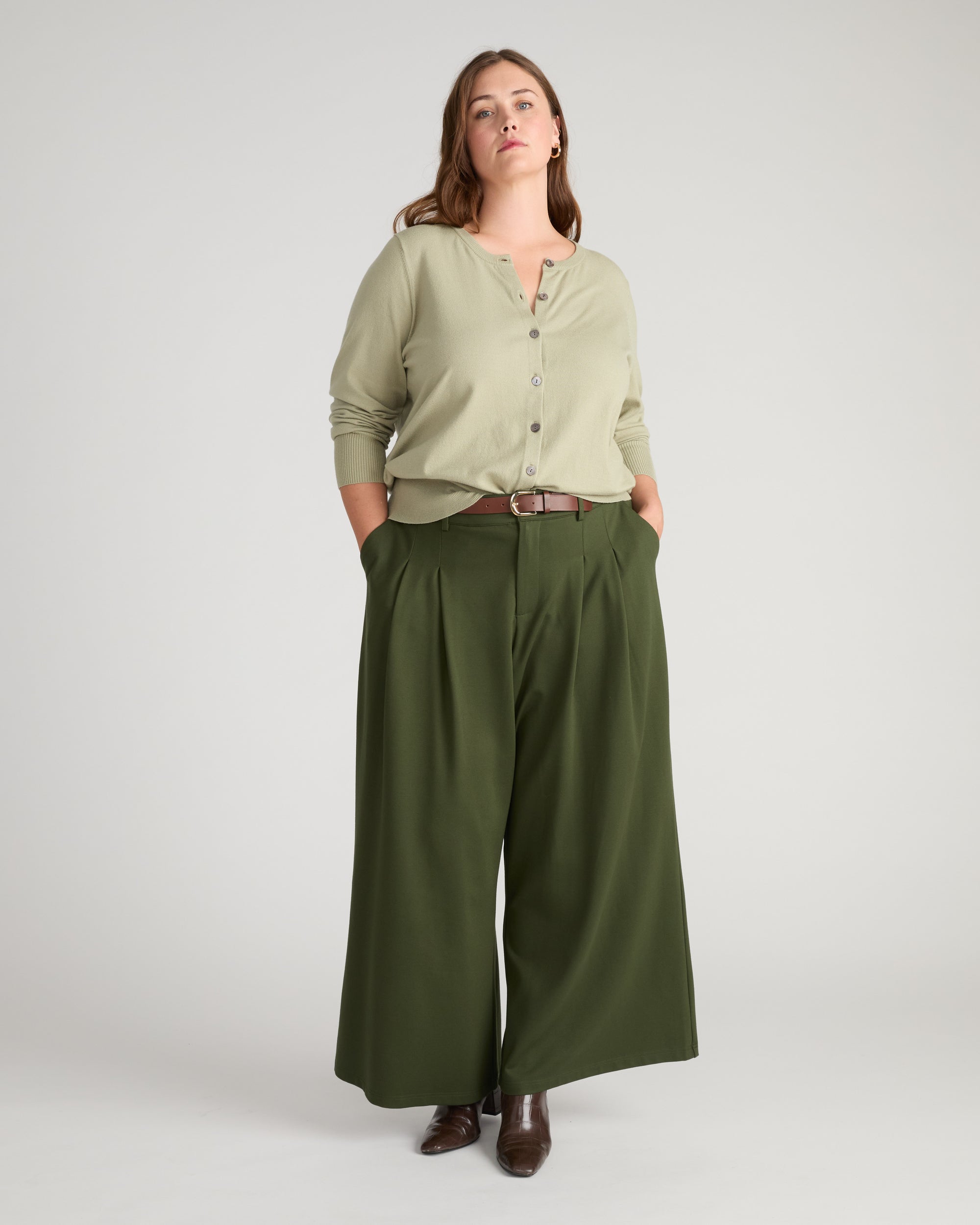 Savvy Fine Knit Crewneck Cardigan - Whisper of Sage | Plus Size & Straight Size Women's Fashion | Universal Standard