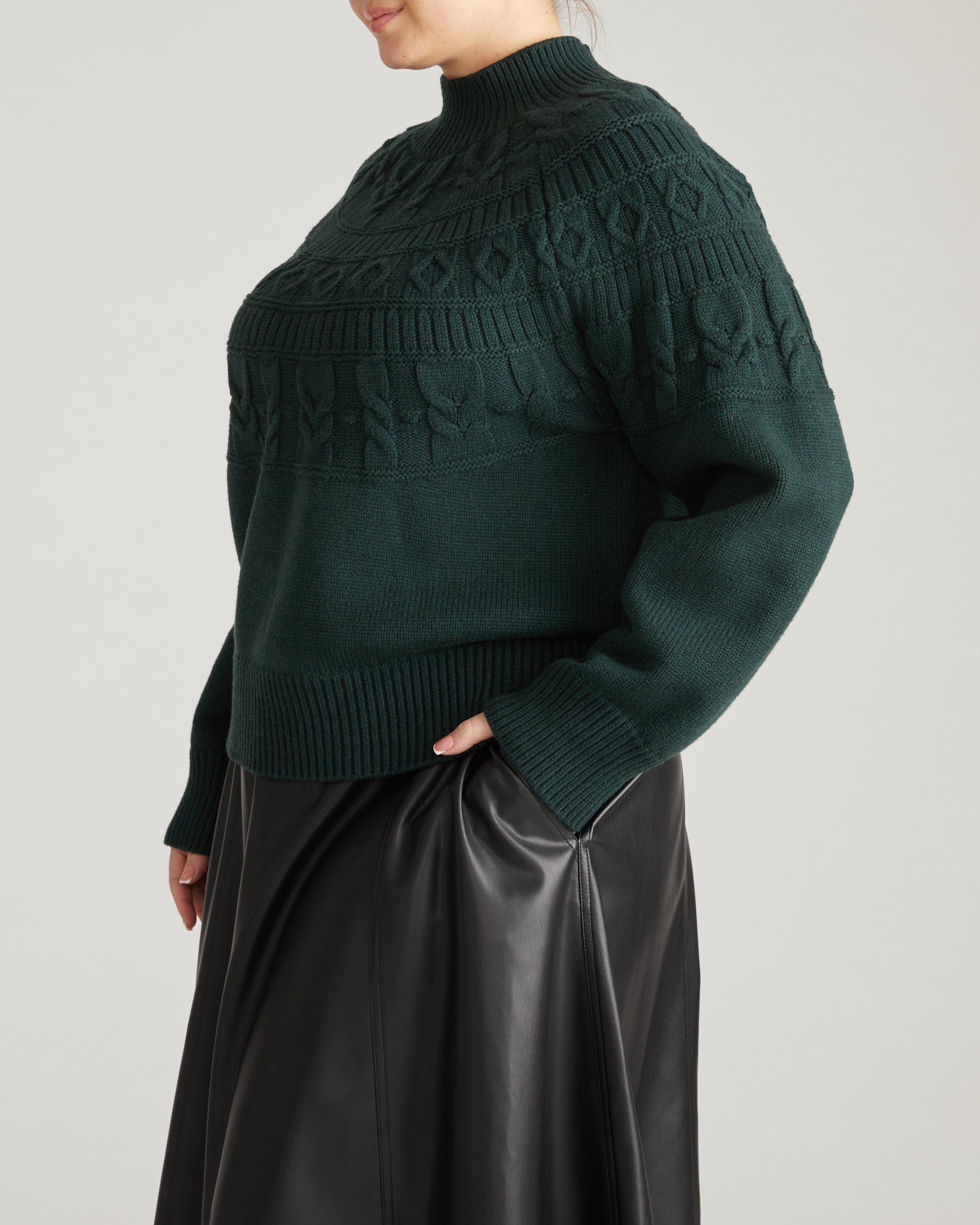 Safiya Cable Knit Sweater - Forest Green