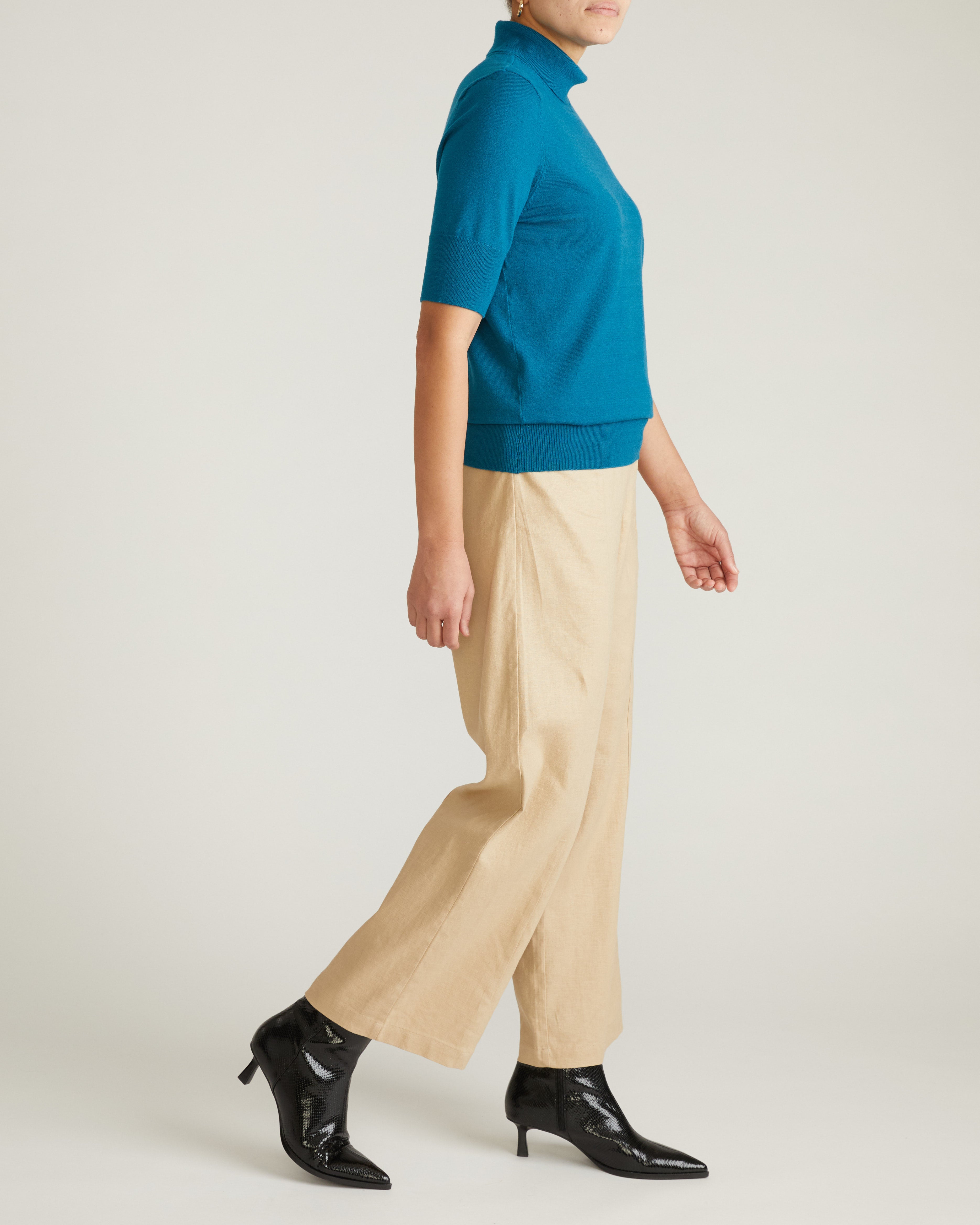 Savvy Fine Knit Turtleneck Sweater Top - Blue Beetle – Universal