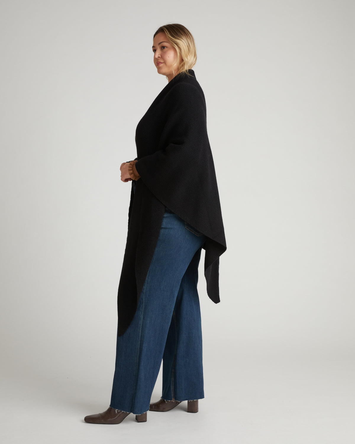 Better-Than-Wool Knitted Wrap - Black | Plus Size & Straight Size Women's Fashion | Universal Standard