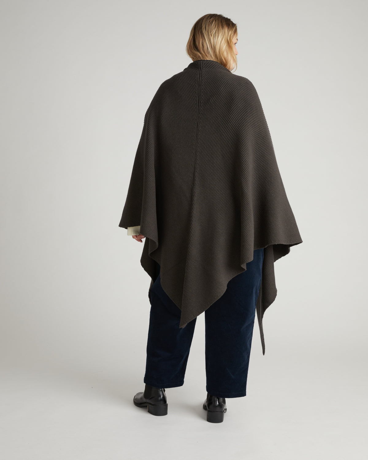 Better-Than-Wool Knitted Wrap - Graphite | Plus Size & Straight Size Women's Fashion | Universal Standard