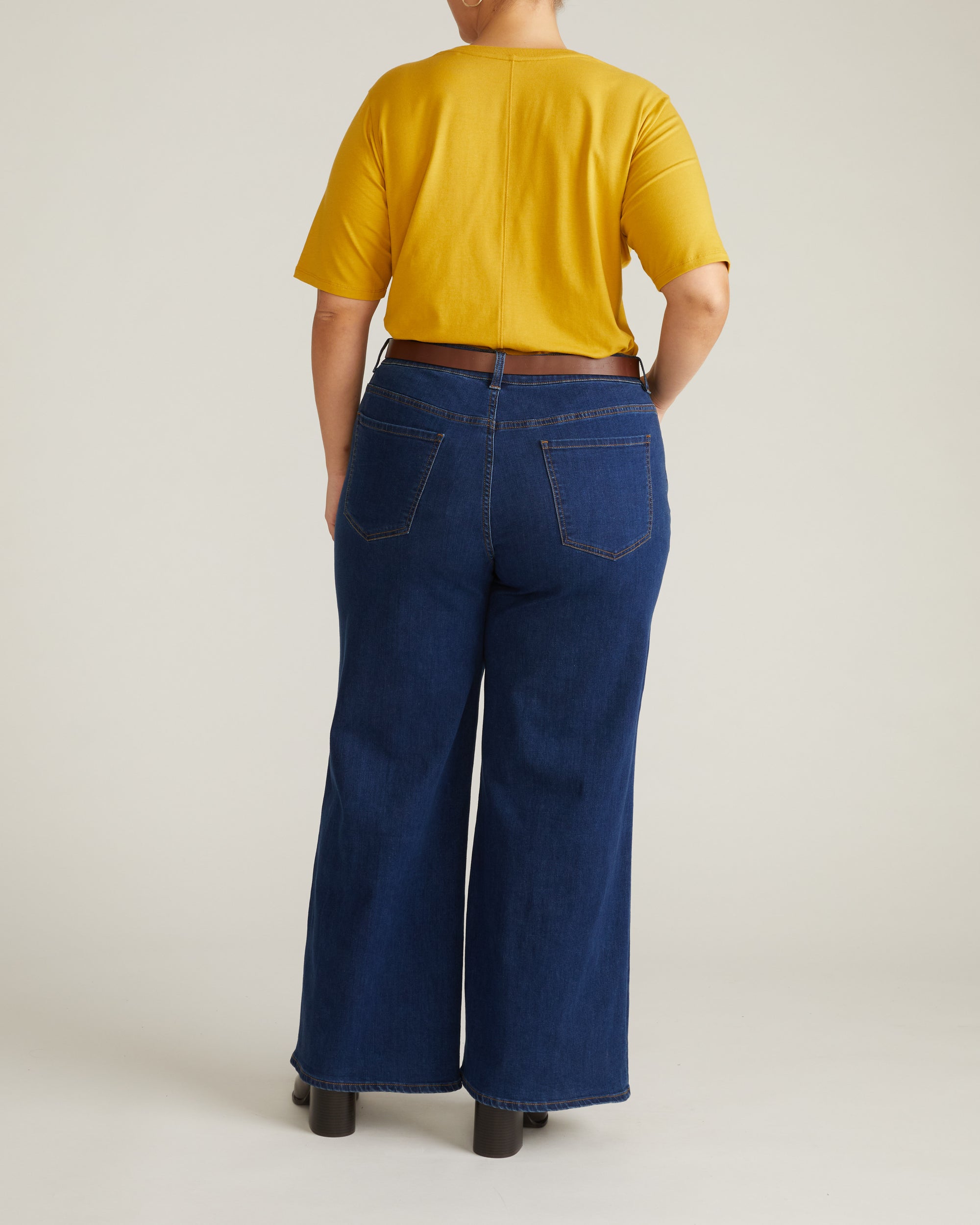 Maia Stovepipe Sleeve V Neck Tee - Yellow Ochre | Plus Size & Straight Size Women's Fashion | Universal Standard