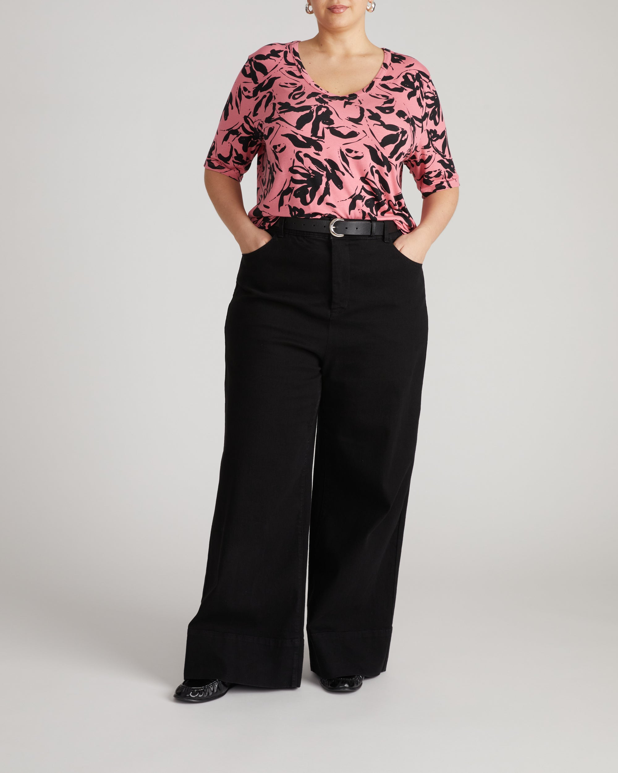 Lily Liquid Jersey V-Neck Stovepipe Tee - Pink Sgraffito Print | Plus Size & Straight Size Women's Fashion | Universal Standard