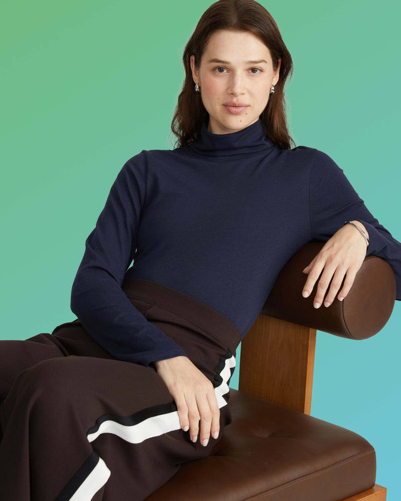 Close Fit Turtleneck - Navy | Plus Size & Straight Size Women's Fashion | Universal Standard
