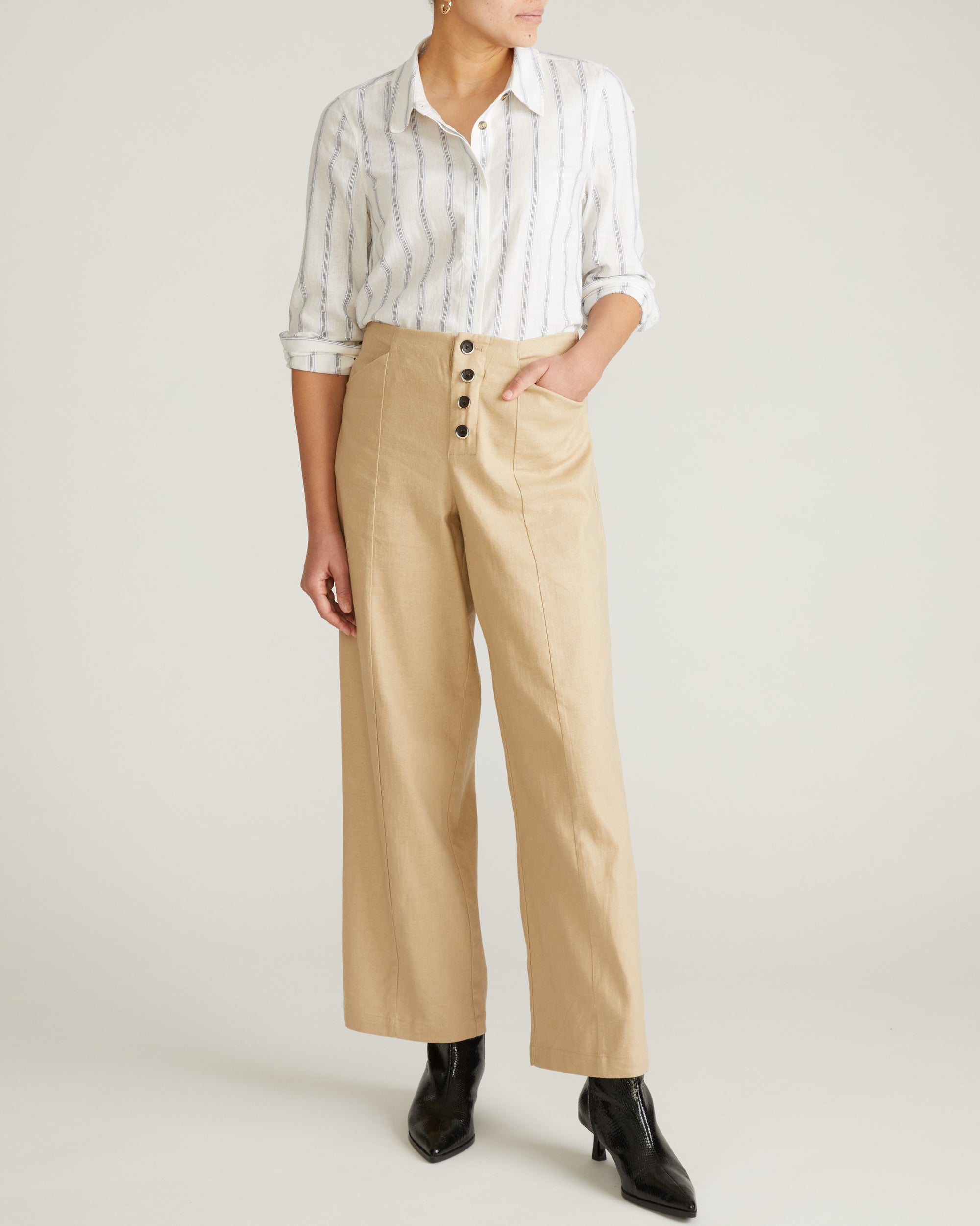 Woman wearing Elbe Stretch Linen Shirt - Mayfair Stripe from Universal Standard