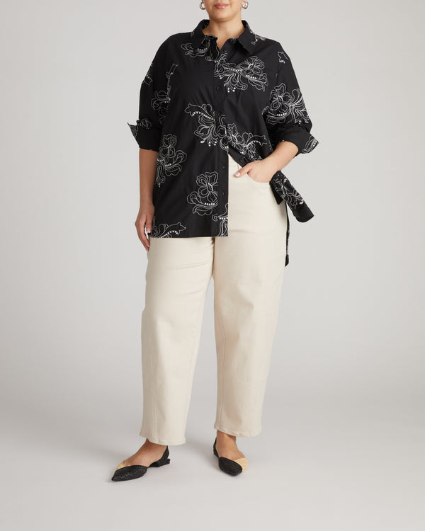 The Artist Oversized Poplin Shirt - Hibiscus Embroidery | Plus Size & Straight Size Women's Fashion | Universal Standard