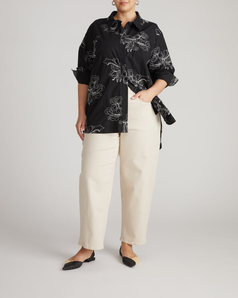 The Artist Oversized Poplin Shirt - Hibiscus Embroidery | Plus Size & Straight Size Women's Fashion | Universal Standard