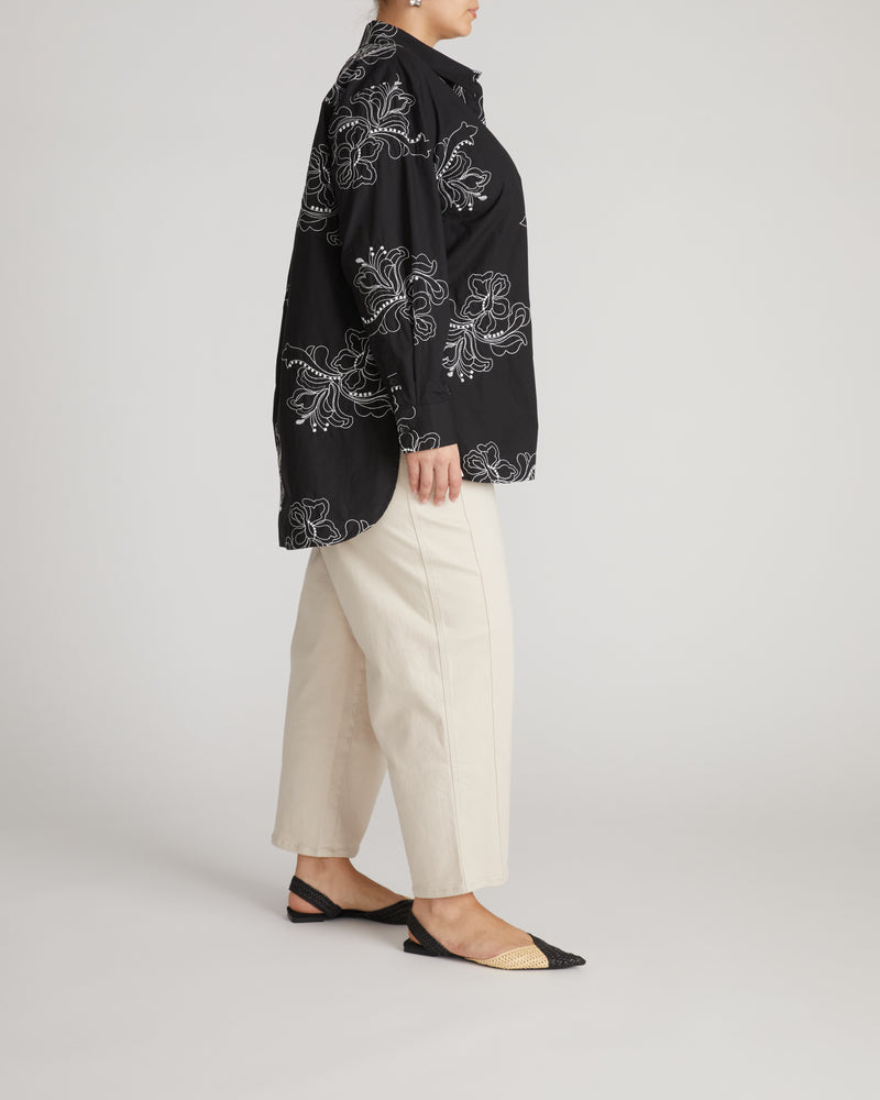 The Artist Oversized Poplin Shirt - Hibiscus Embroidery | Plus Size & Straight Size Women's Fashion | Universal Standard