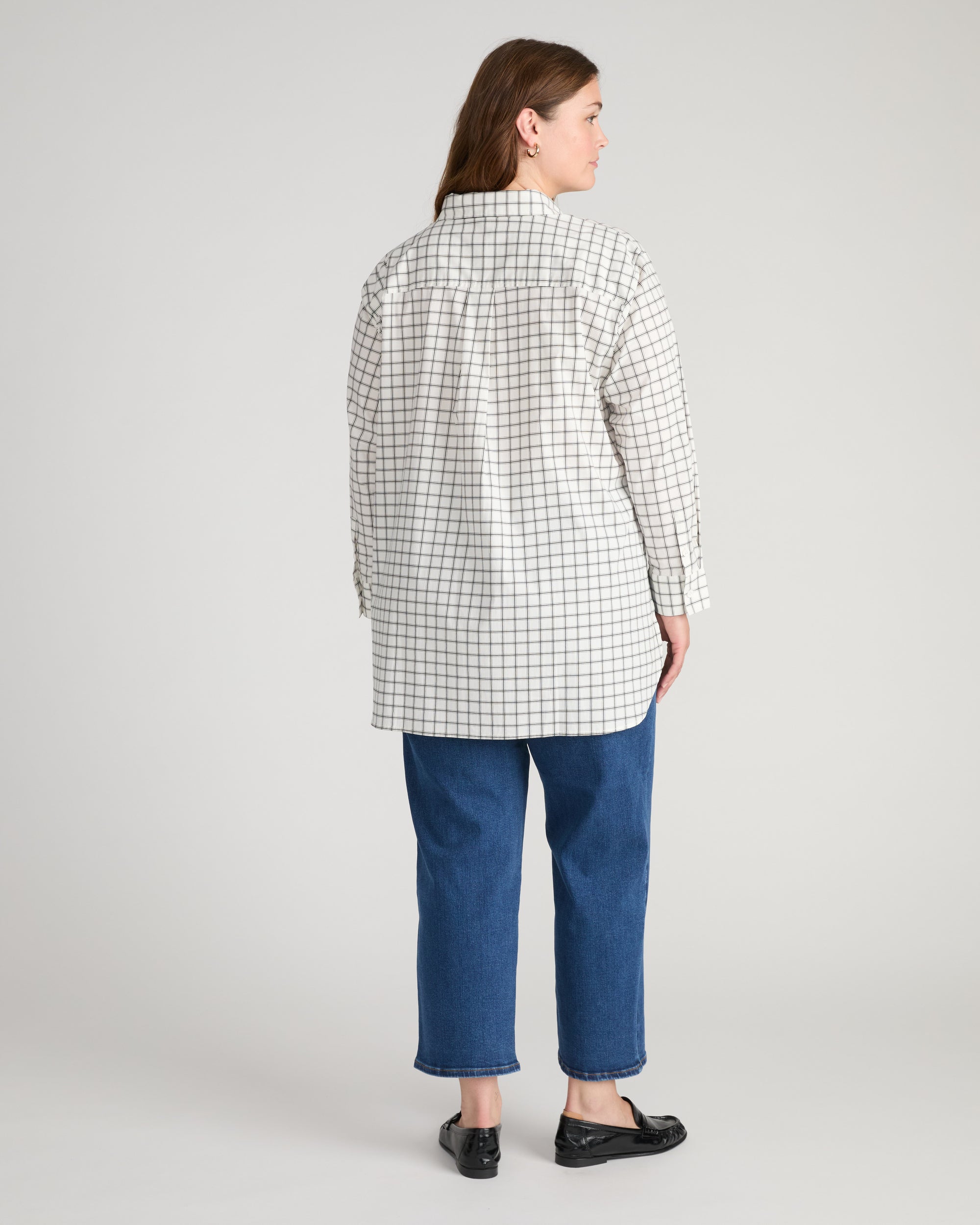 The Artist Oversized Poplin Shirt - White Windowpane Check | Plus Size & Straight Size Women's Fashion | Universal Standard