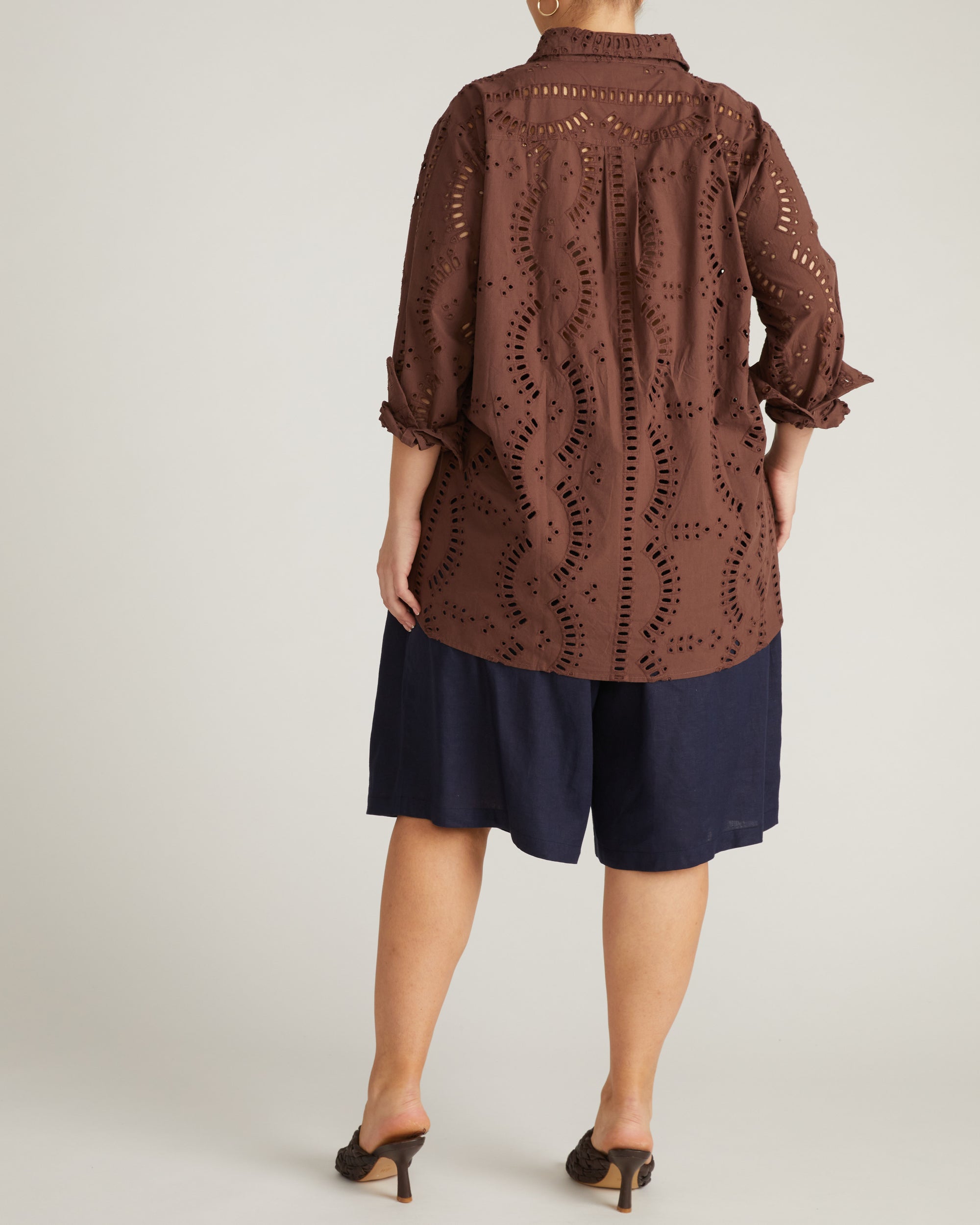 The Embroidered Artist Poplin Shirt - Peppercorn | Plus Size & Straight Size Women's Fashion | Universal Standard