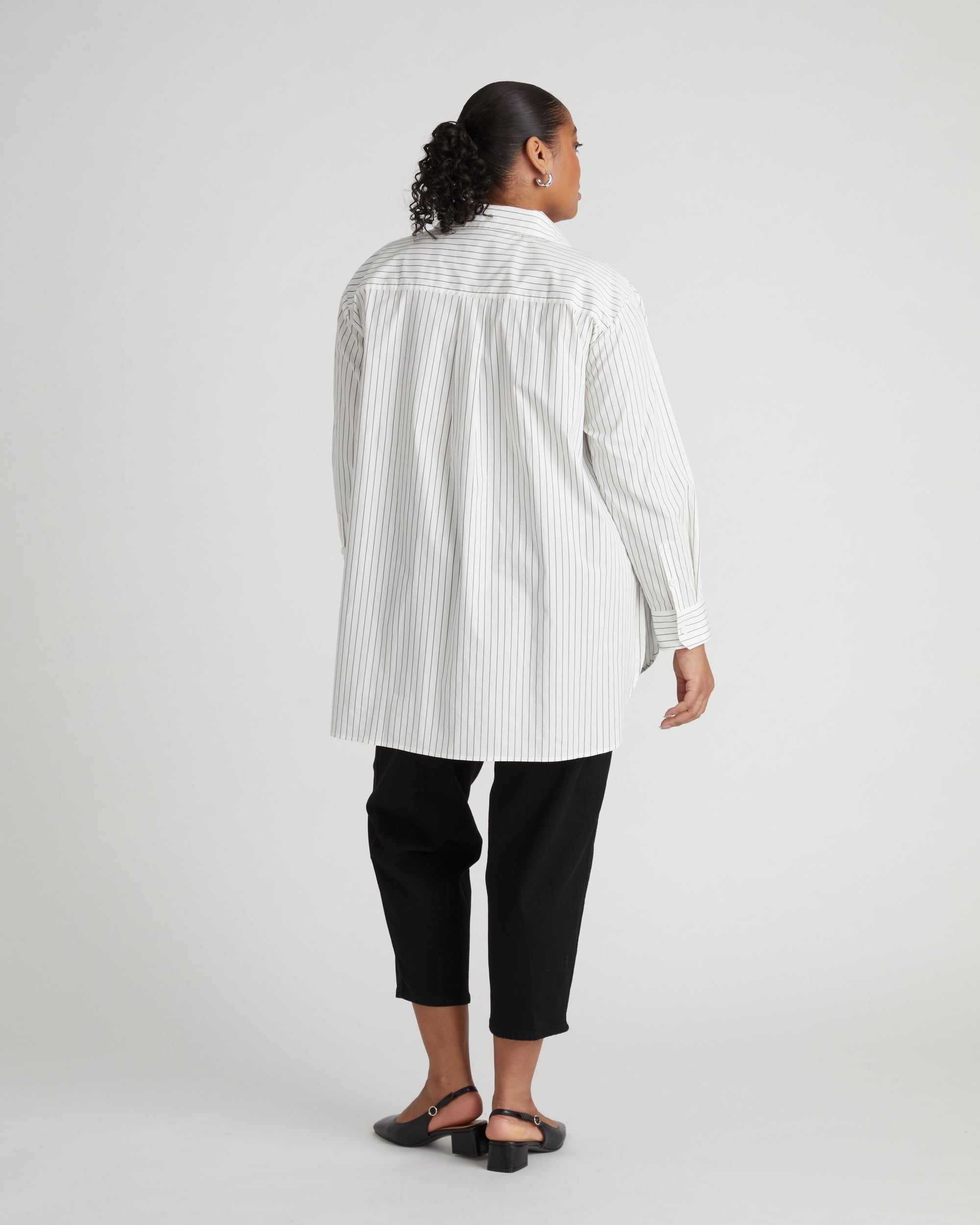 Woman wearing The Artist Poplin Shirt - White/Grey Stripe from Overstock Sale