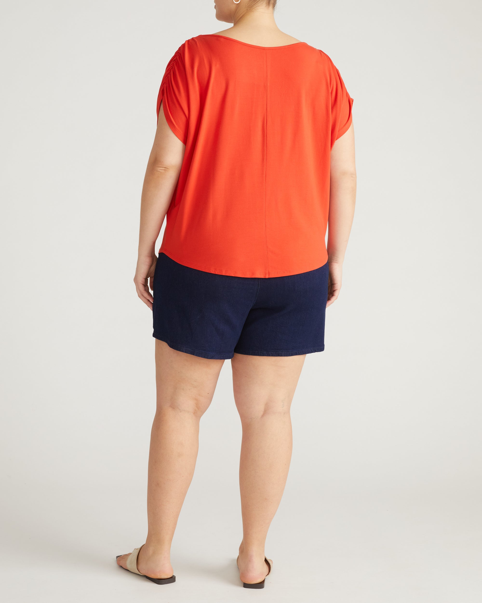 Helena Divine Jersey Gathered Tee - Shoreline Sunset | Plus Size & Straight Size Women's Fashion | Universal Standard