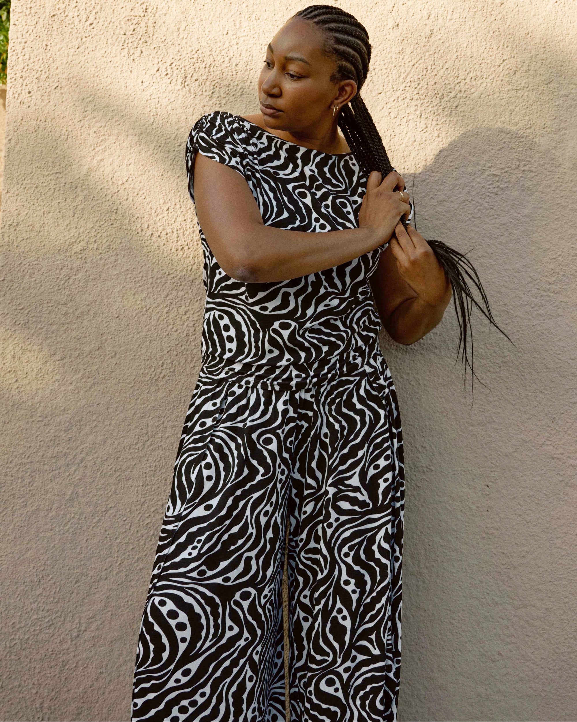 Rey Divine Jersey Pull-On Pants - Black Bosco Print | Plus Size & Straight Size Women's Fashion | Universal Standard