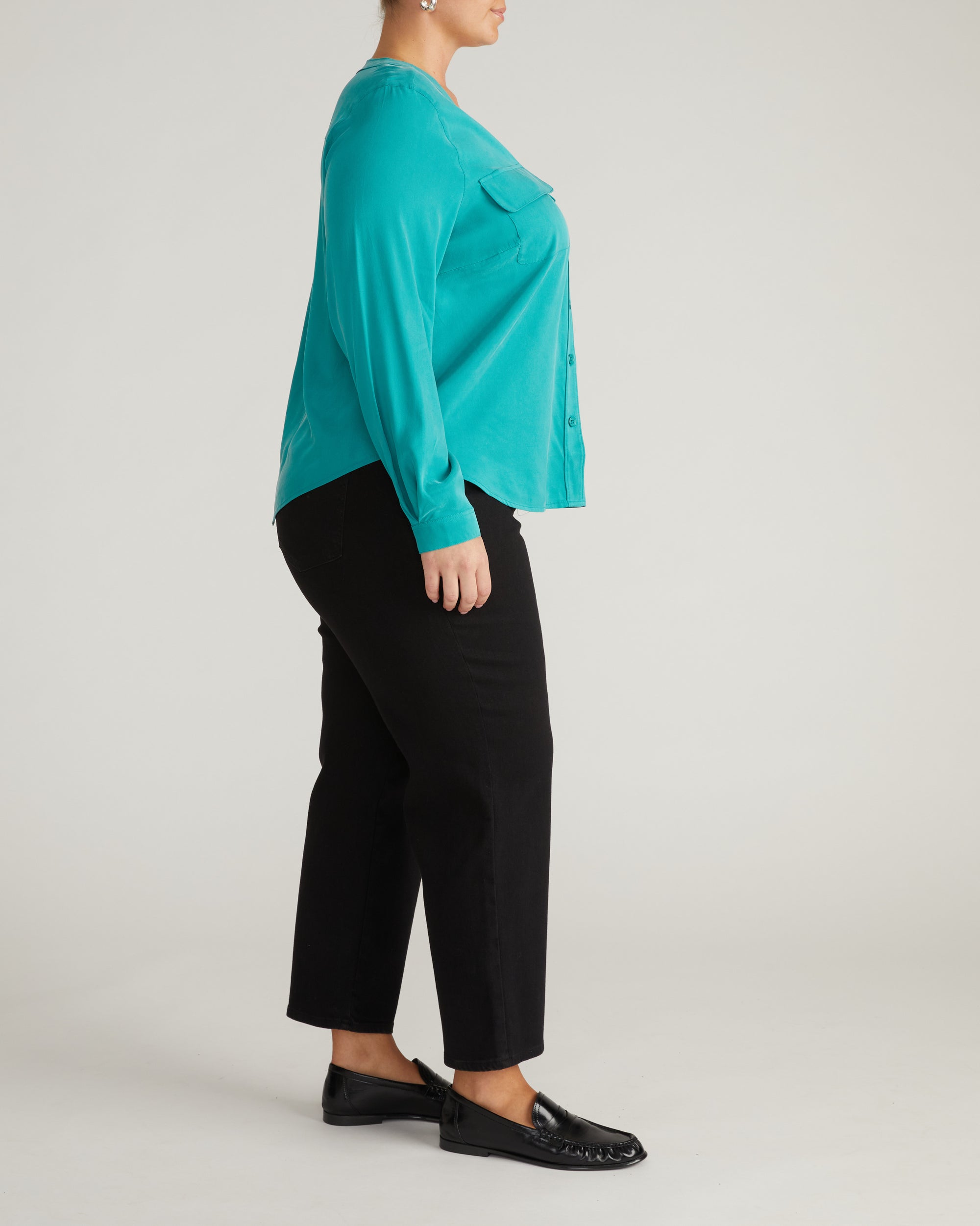 Cooling Stretch Cupro Button-Down Blouse - Green Tourmaline