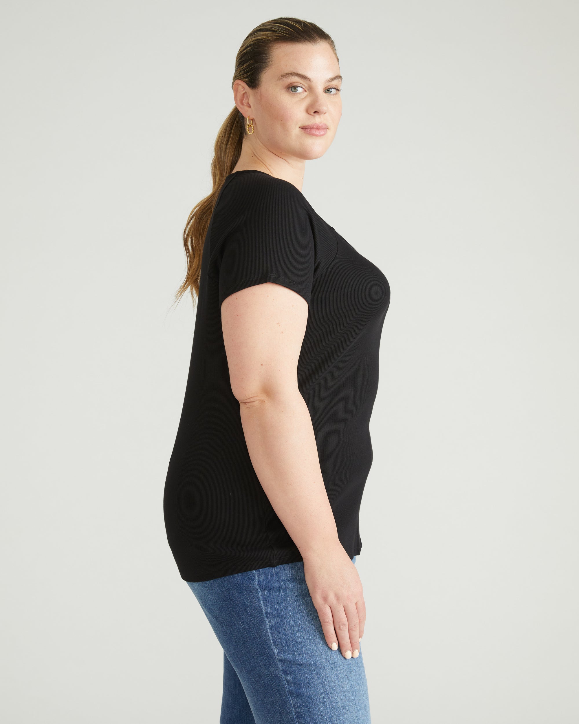 Carey Ribbed Sweetheart Tee - Black | Plus Size & Straight Size Women's Fashion | Universal Standard