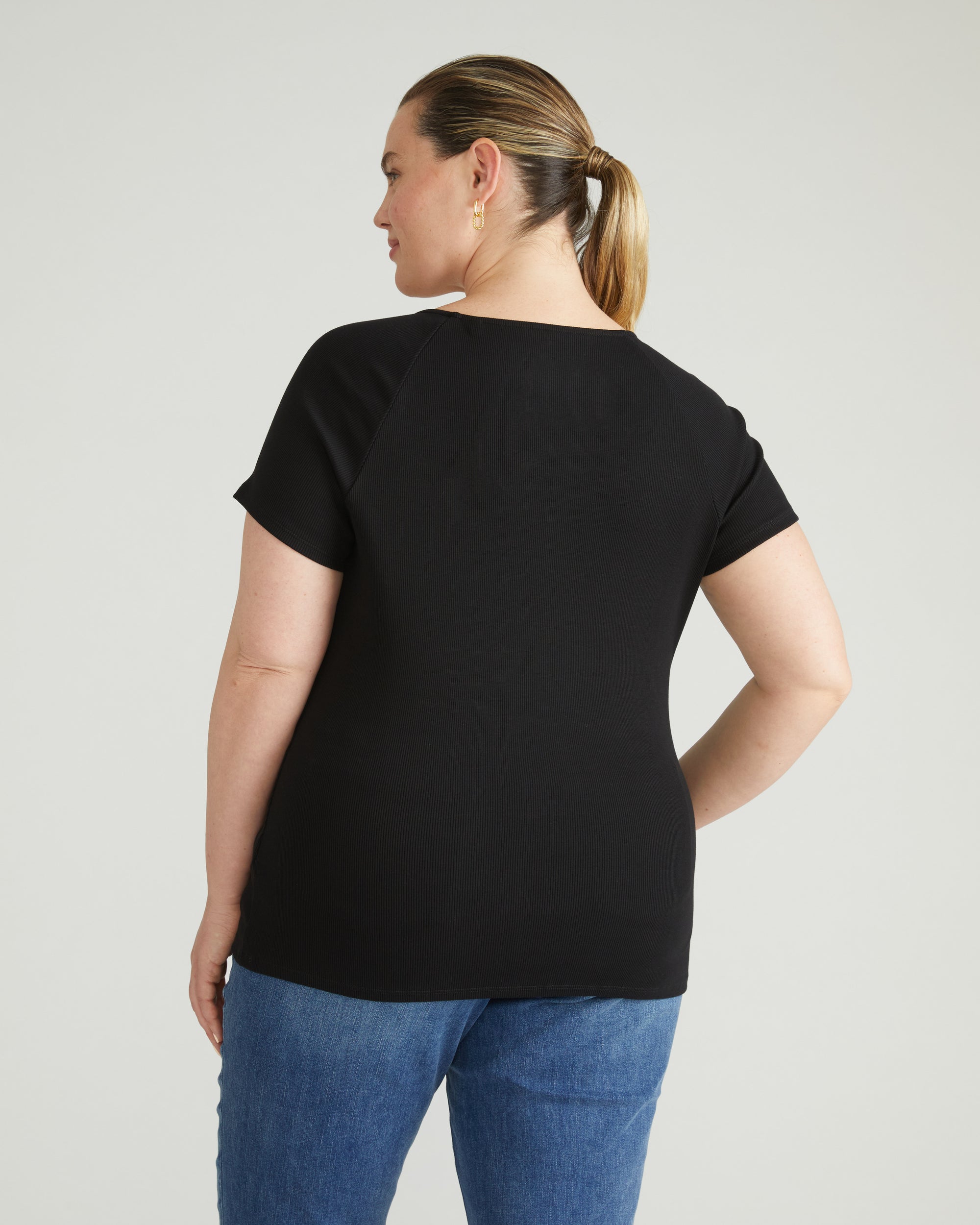Carey Ribbed Sweetheart Tee - Black | Plus Size & Straight Size Women's Fashion | Universal Standard