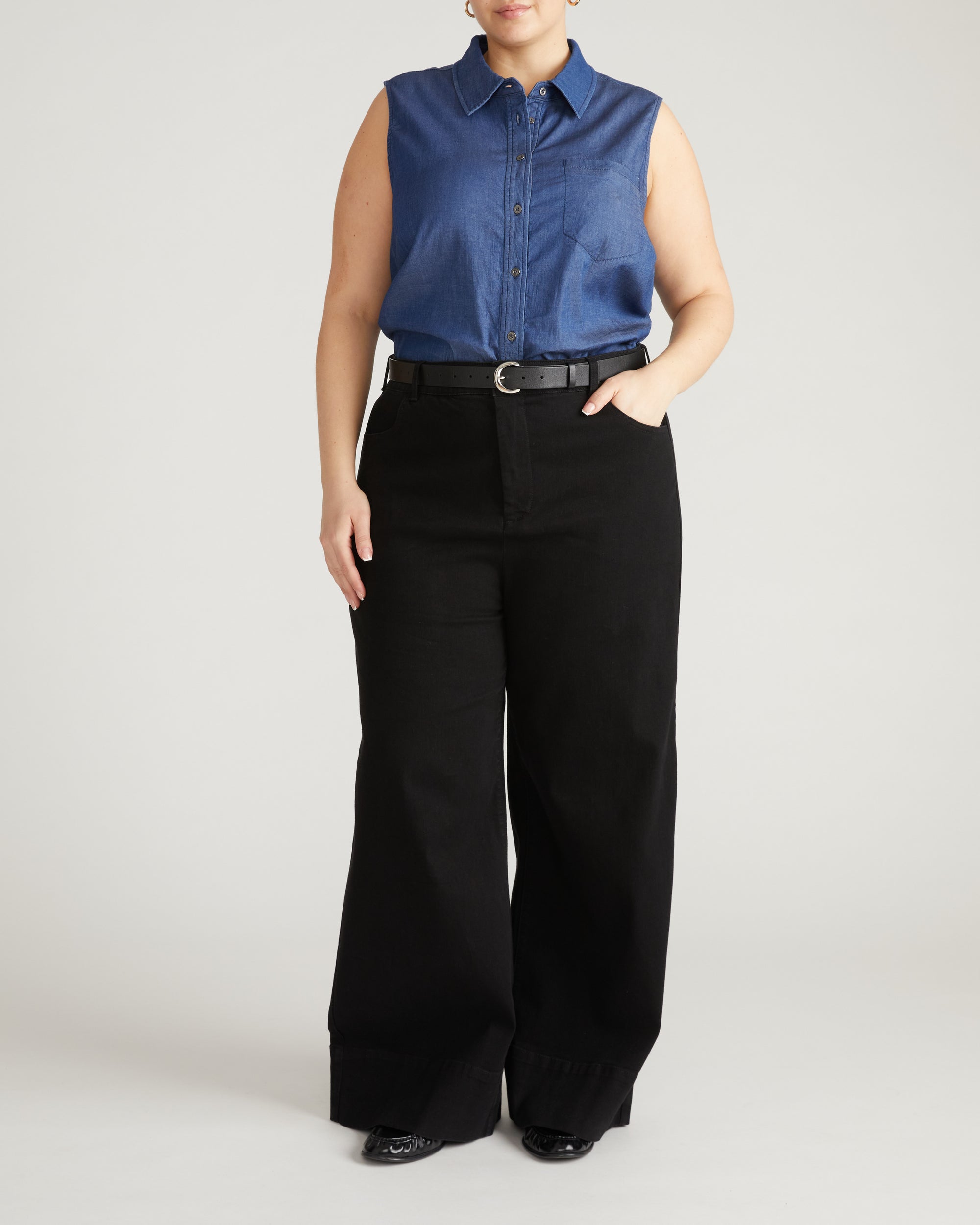 Perfect Tencel Chambray Sleeveless Shirt - Midnight Blue | Plus Size & Straight Size Women's Fashion | Universal Standard