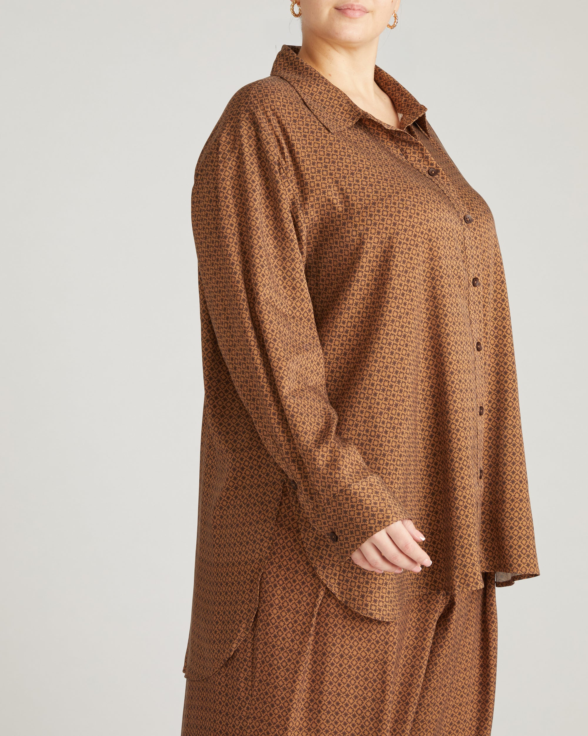 Cooling Stretch Cupro Artist Shirt - Brown Hacienda Print