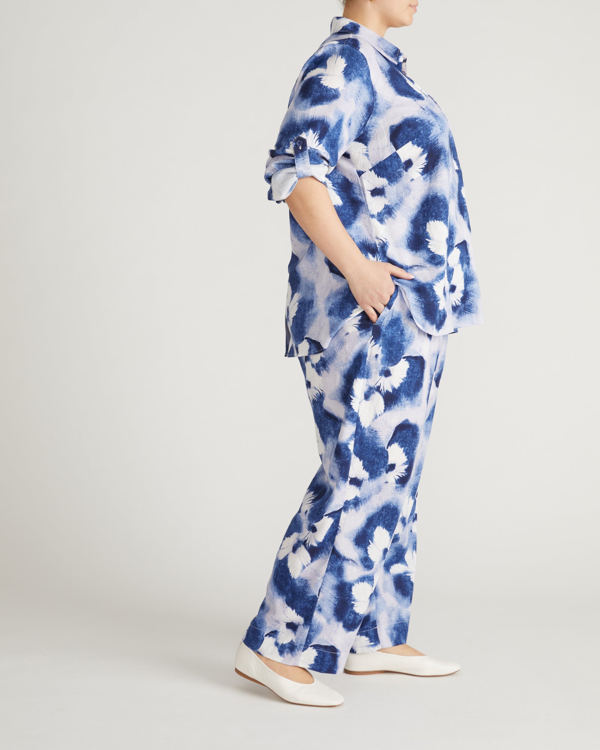 Button Back Linen Blend Polo Shirt - Blue Pressed Flower Print | Plus Size & Straight Size Women's Fashion | Universal Standard