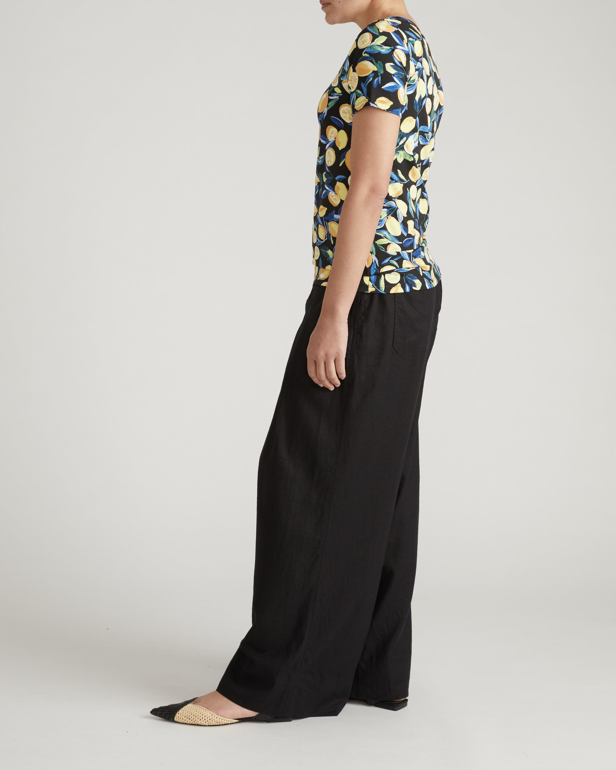 Scoop Neck Tee - Black Limoncello Print | Plus Size & Straight Size Women's Fashion | Universal Standard
