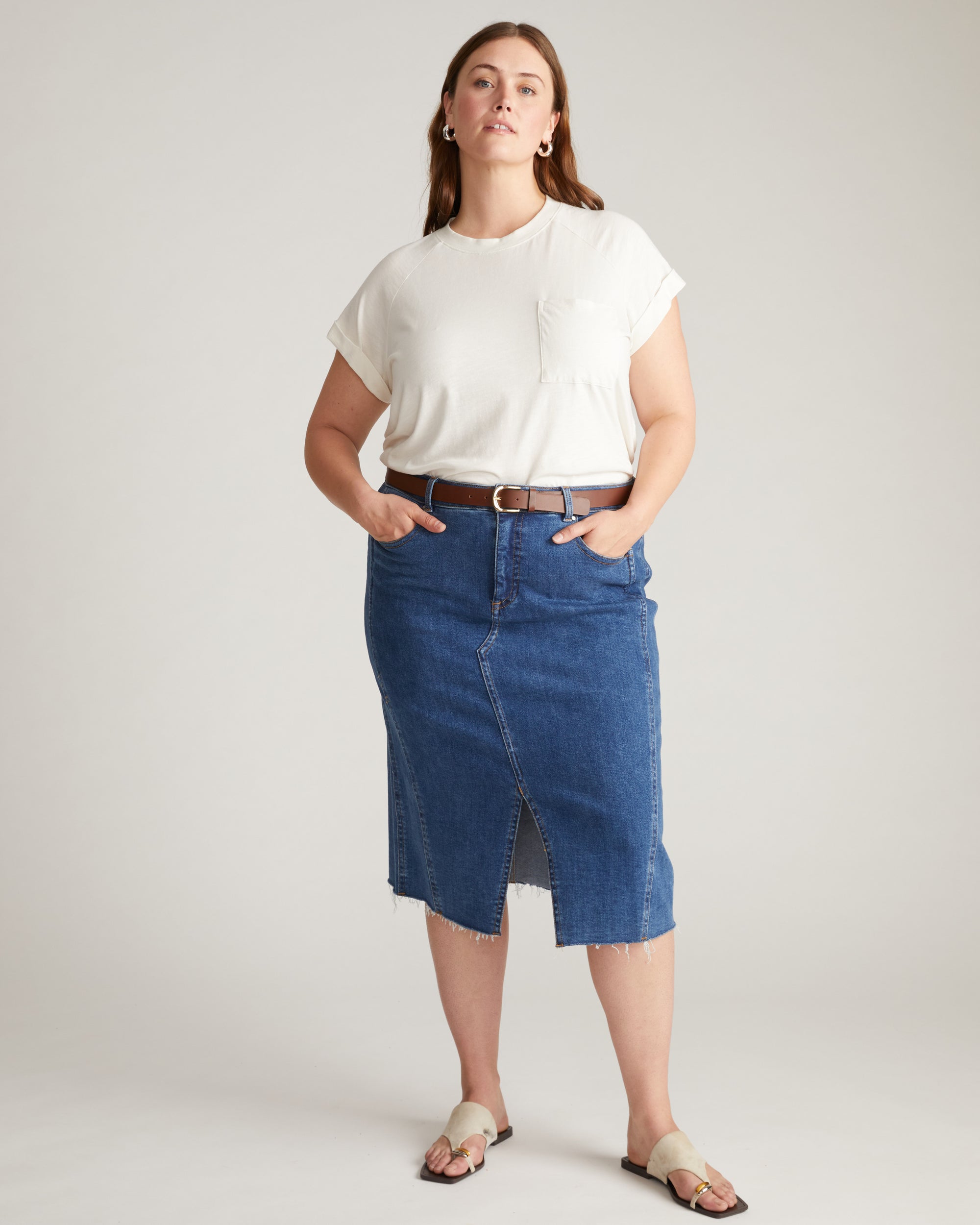 Woman wearing Light-As-Air Boy Tee - Vapor from Universal Standard