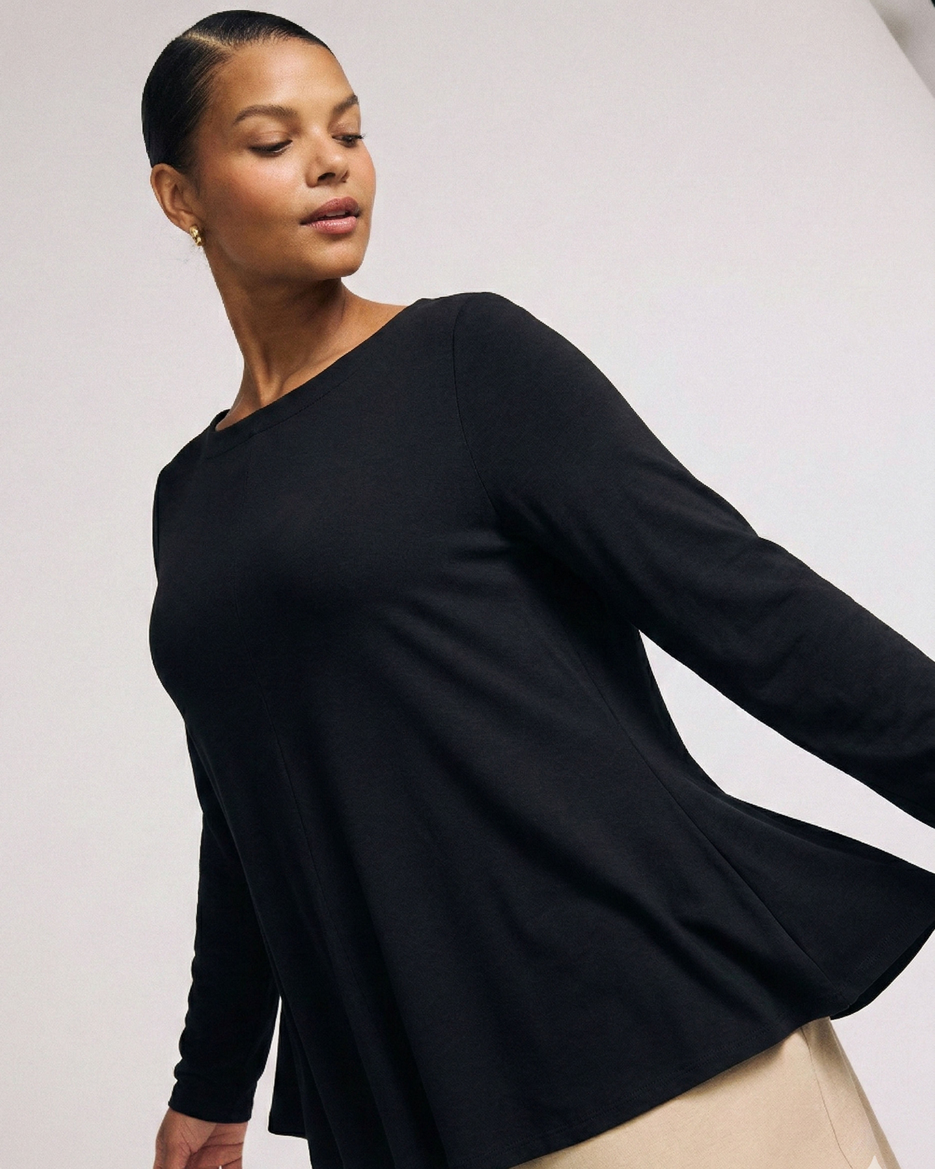 Cassandra Divine Jersey Top - Black – Universal Standard