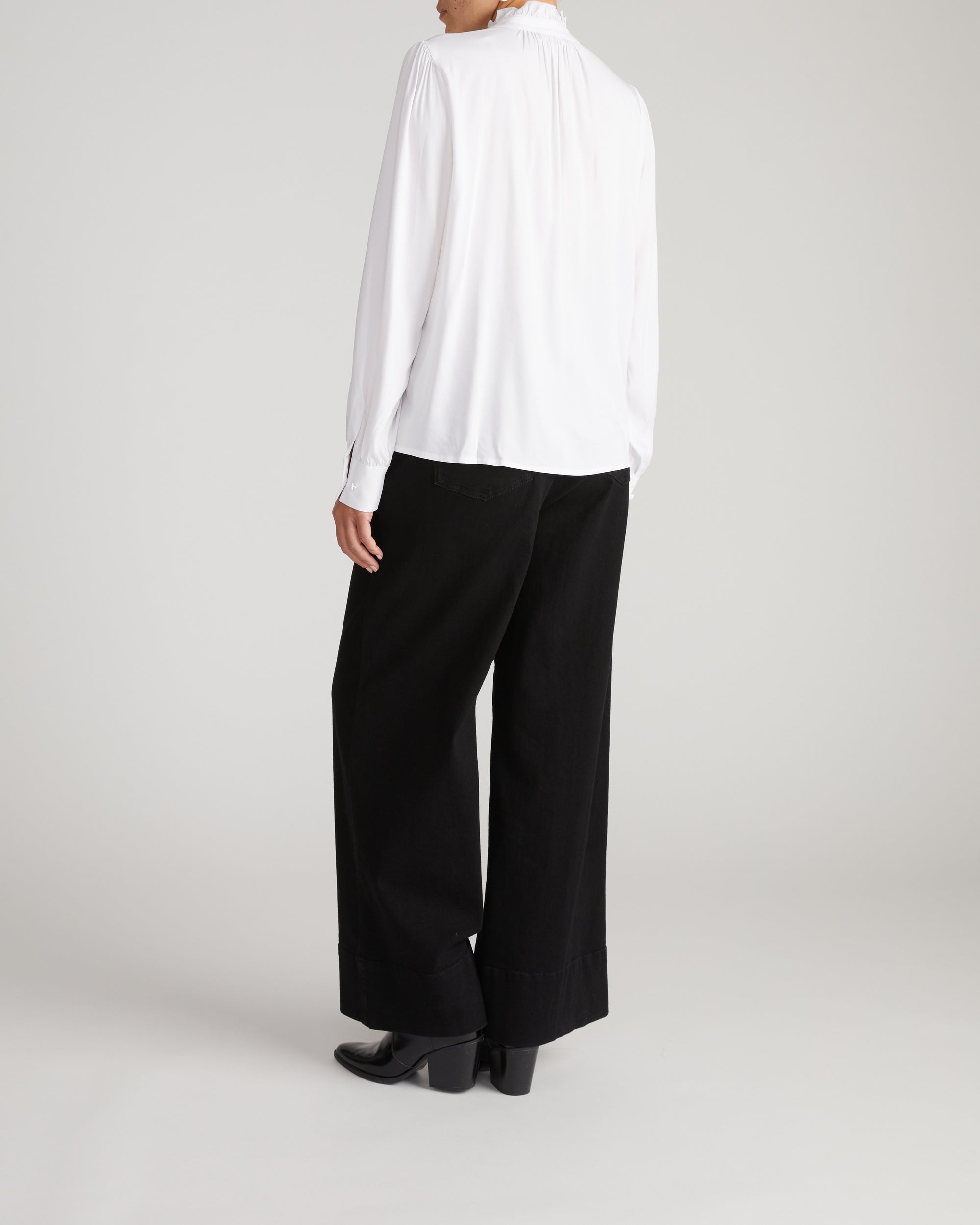 Endora Stretch Cupro Blouse - White | Plus Size & Straight Size Women's Fashion | Universal Standard