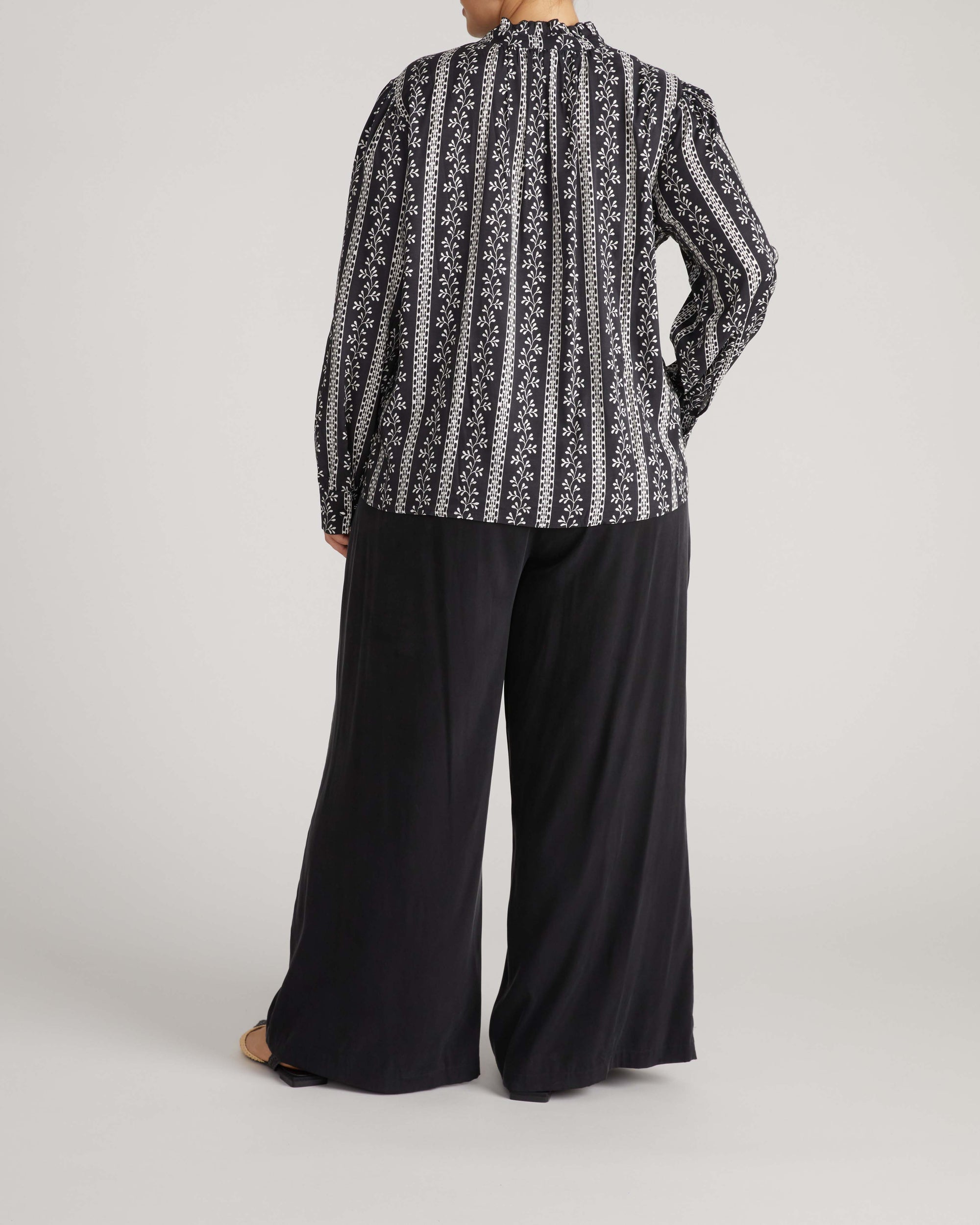 Endora Stretch Cupro Blouse - Florentine Print | Plus Size & Straight Size Women's Fashion | Universal Standard