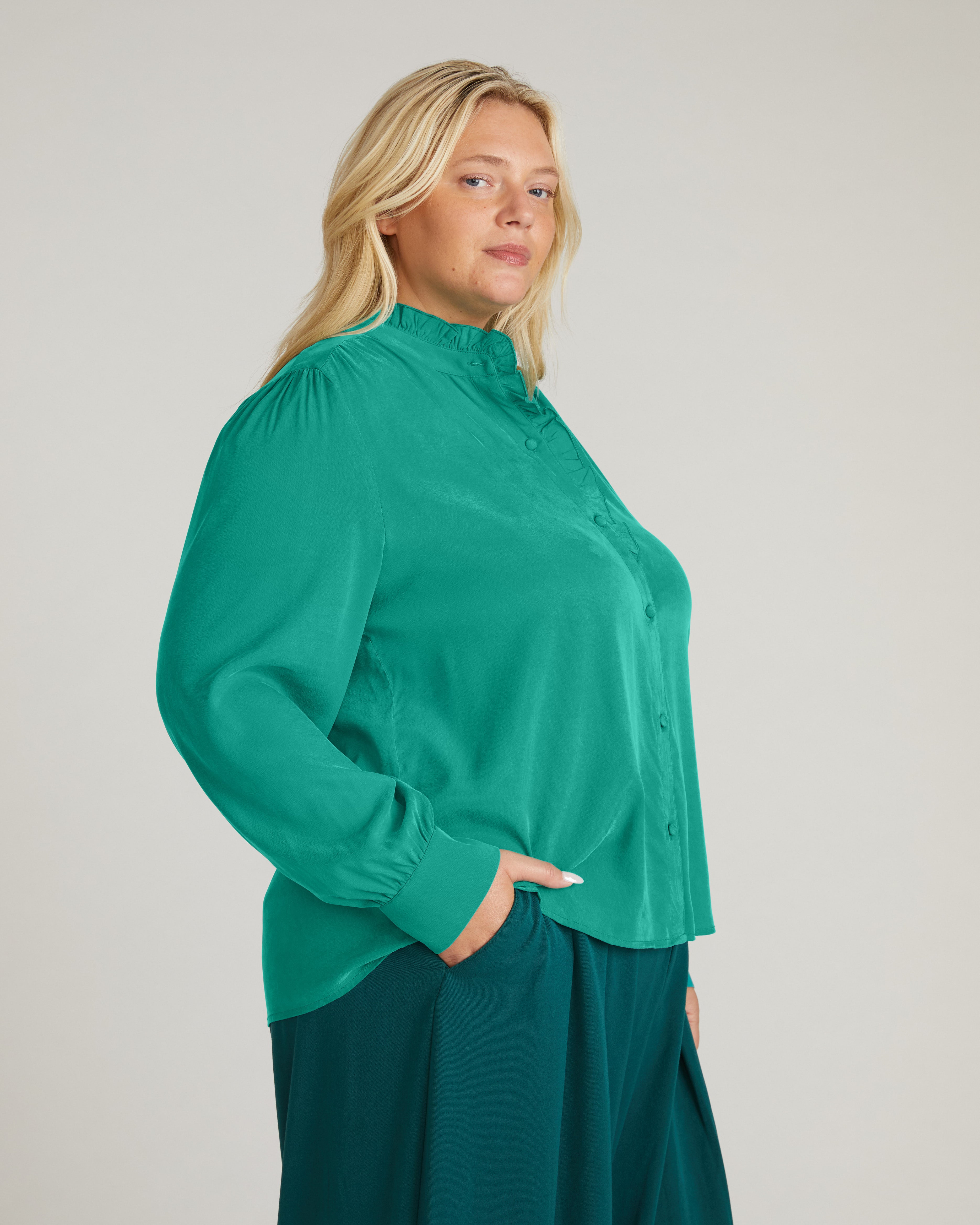 Endora Stretch Cupro Blouse - Green Tourmaline – Universal Standard