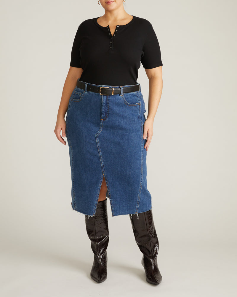 Woman wearing Henley Short Sleeve Ribbed Tee - Black from Universal Standard