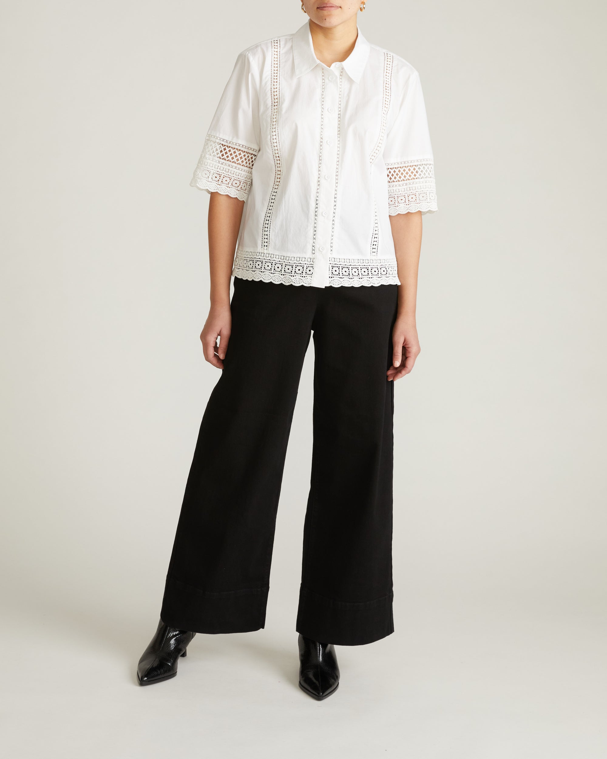 Woman wearing Dora Cotton Poplin Blouse - White from Universal Standard