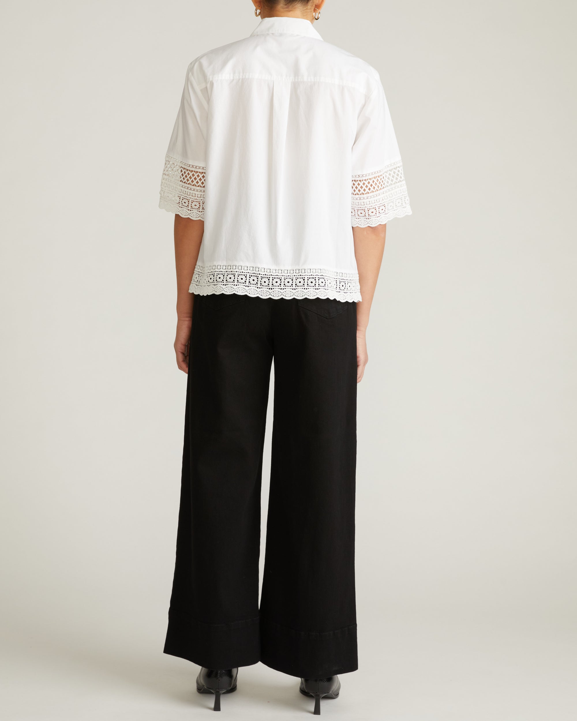 Woman wearing Dora Cotton Poplin Blouse - White from Universal Standard