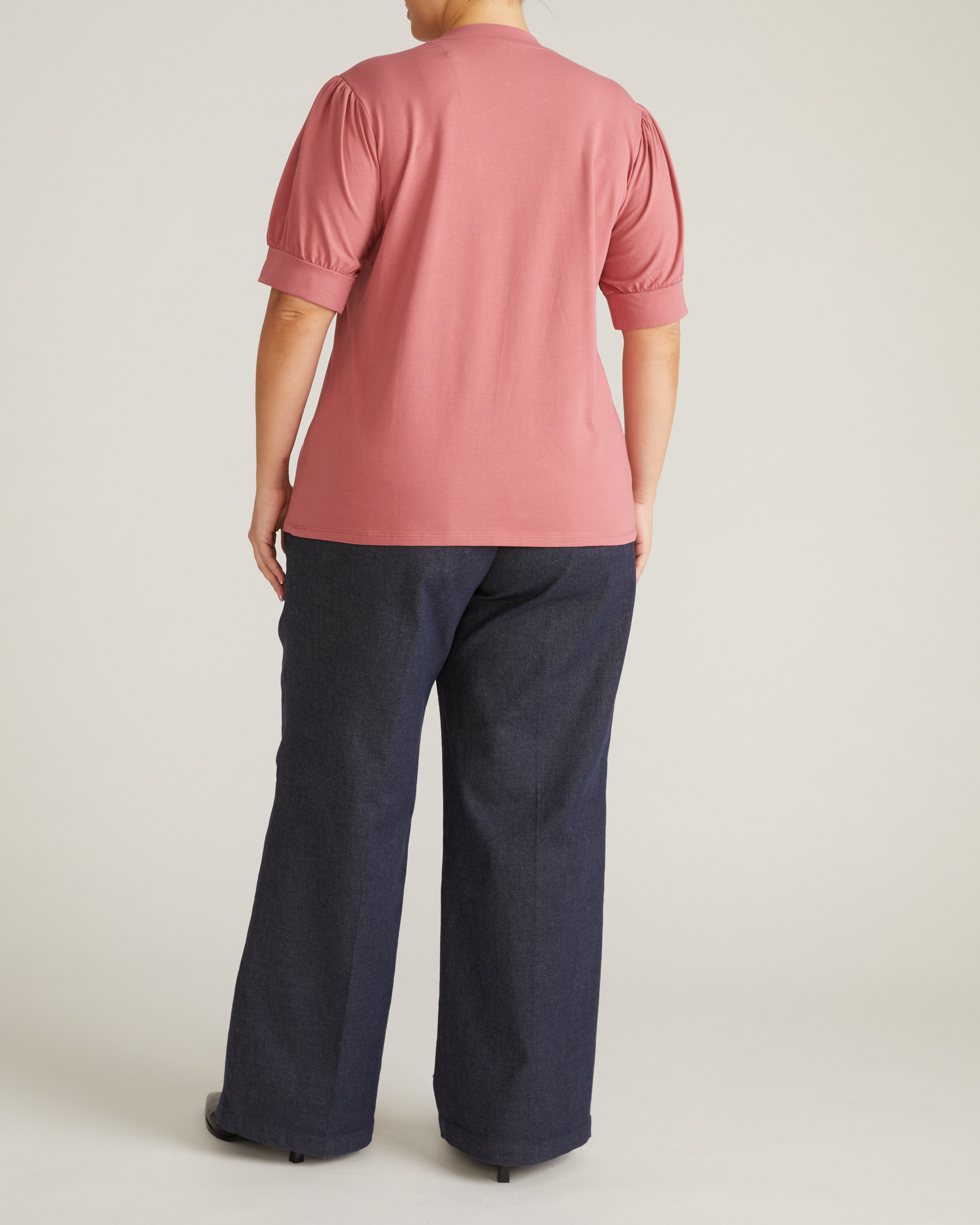 Pouf Sleeve Tee - Virginia Rose – Universal Standard