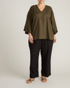 Elio V-Neck Linen Blend Top - Camo | Plus Size & Straight Size Women's Fashion | Universal Standard