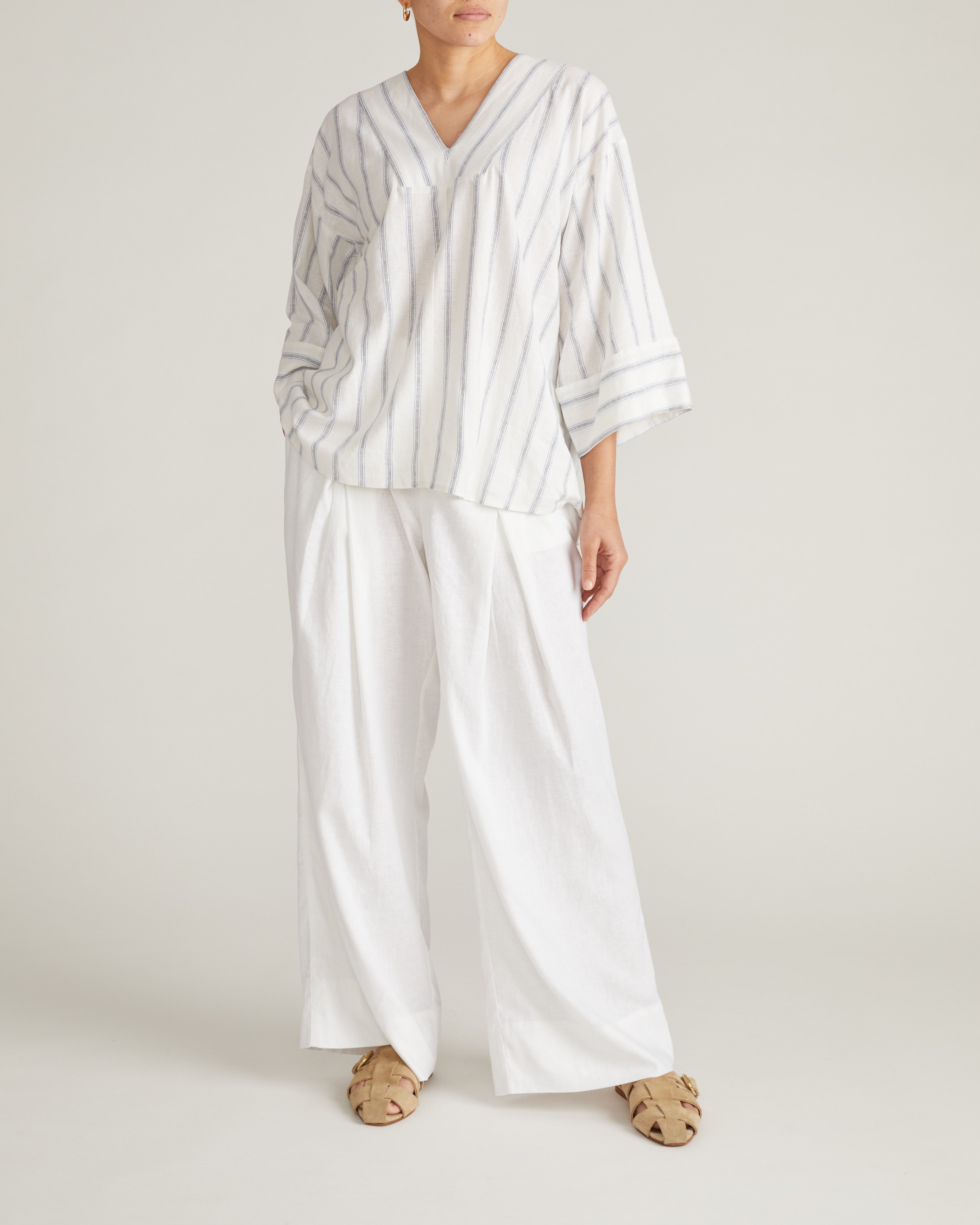 Elio V-Neck Linen Top - Mayfair Stripe – Universal Standard