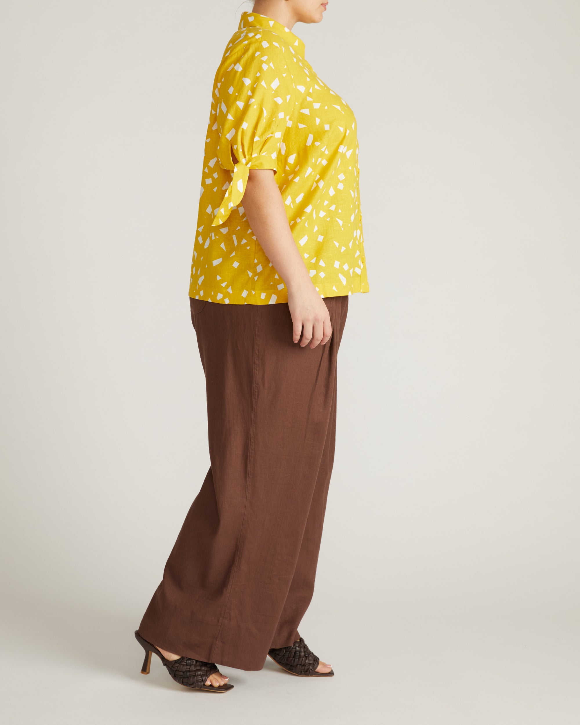 Luisa Short Sleeve Linen Blend Shirt - Yellow Confetti Print | Plus Size & Straight Size Women's Fashion | Universal Standard