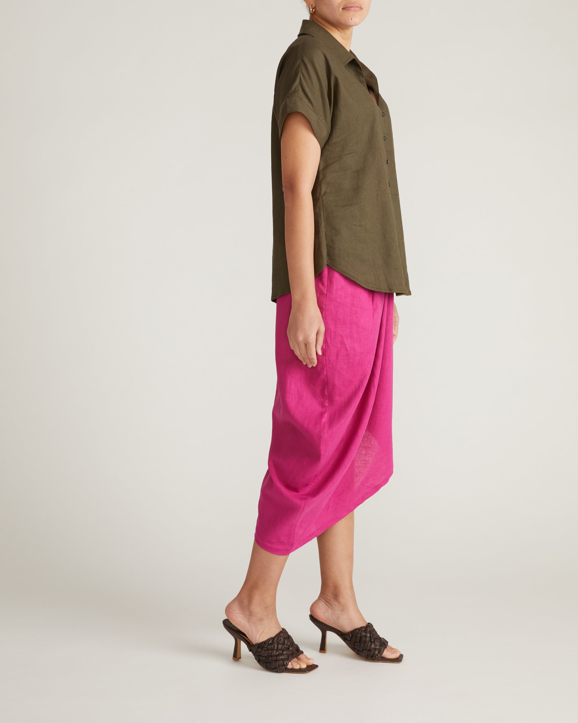 Sandy Short Sleeve Stretch Linen Blend Shirt - Camo | Plus Size & Straight Size Women's Fashion | Universal Standard
