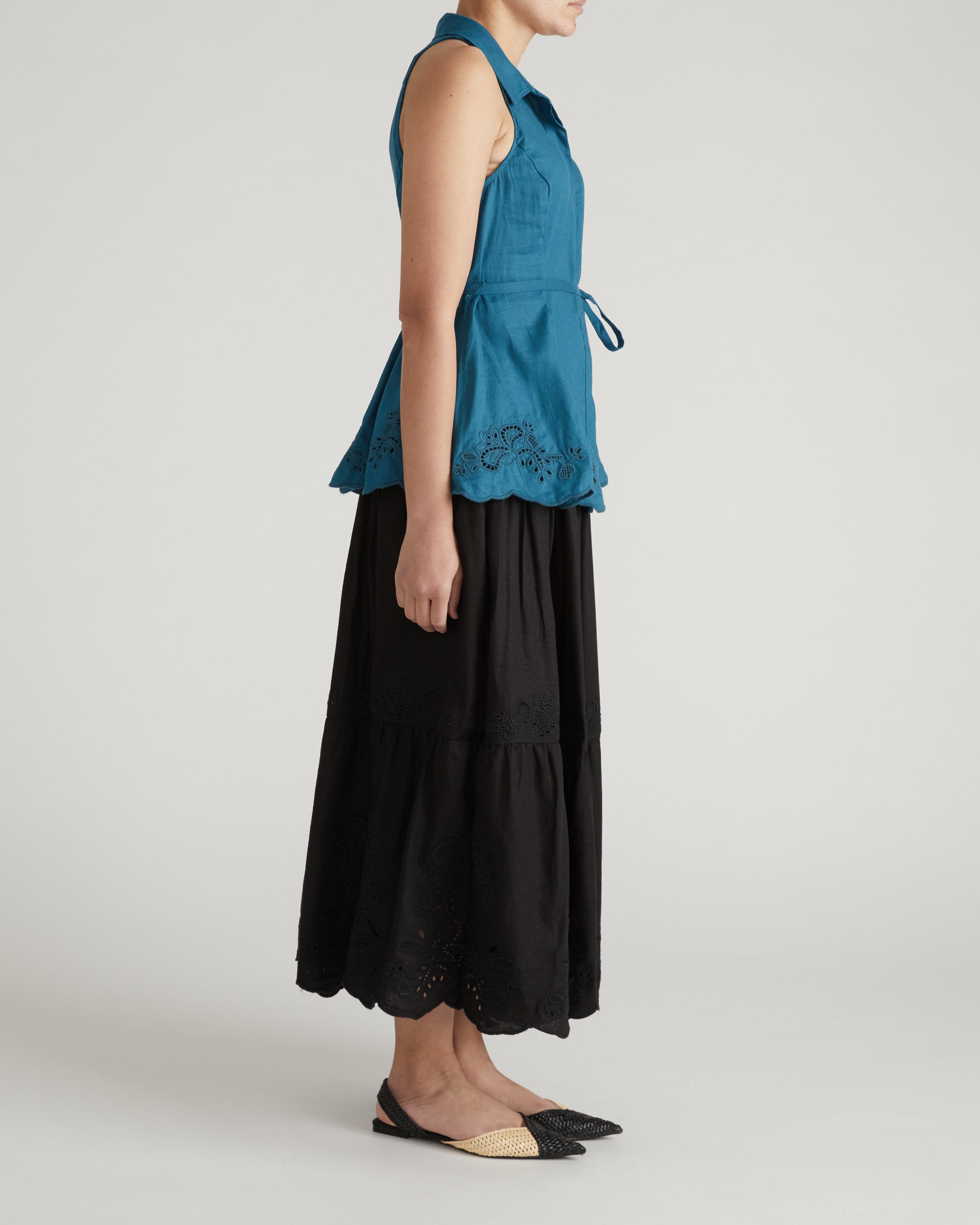 Adelaide Embroidered Sleeveless Linen Shirt - Ink Blue | Plus Size & Straight Size Women's Fashion | Universal Standard