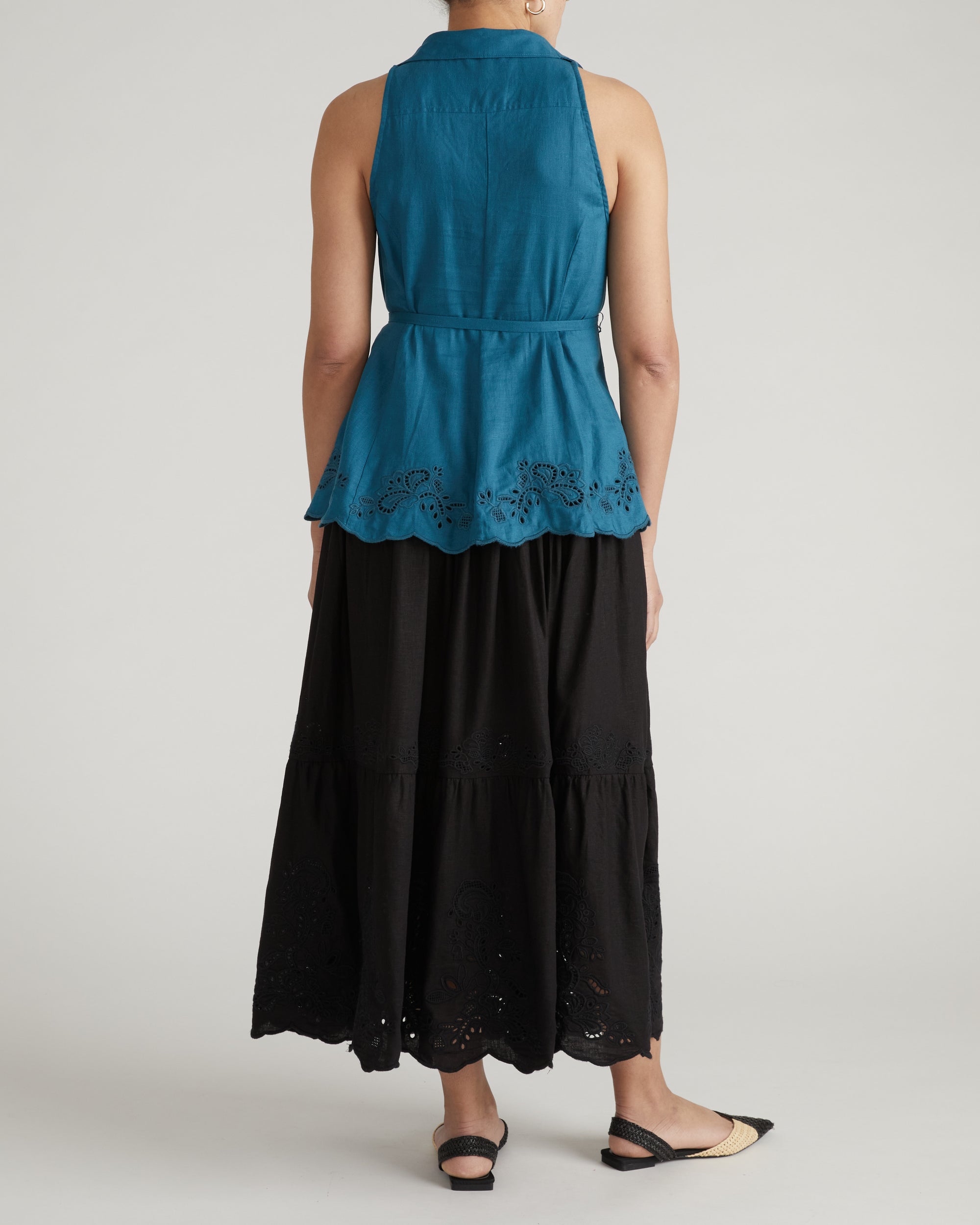 Adelaide Embroidered Sleeveless Linen Shirt - Ink Blue | Plus Size & Straight Size Women's Fashion | Universal Standard