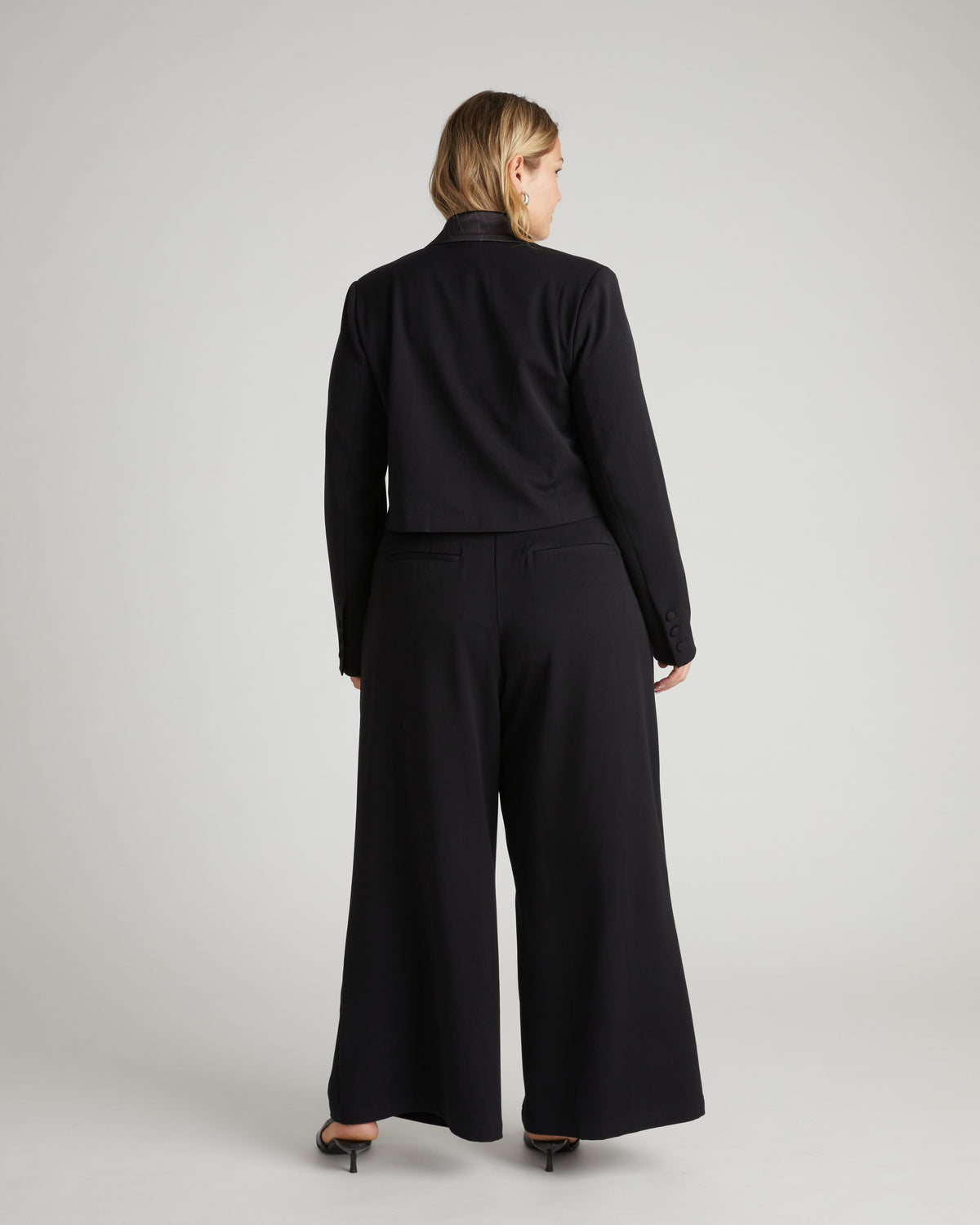 US x Lauren Chan Cropped Tuxedo Jacket - Black | Plus Size & Straight Size Women's Fashion | Universal Standard