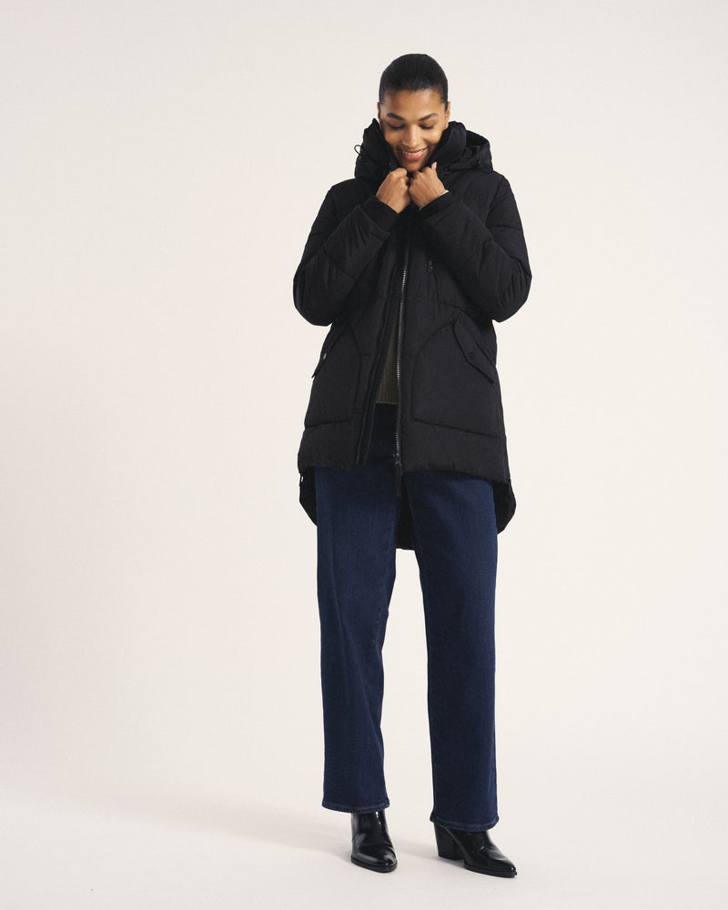 Matterhorn Mid Hooded Puffer - Black | Plus Size & Straight Size Women's Fashion | Universal Standard