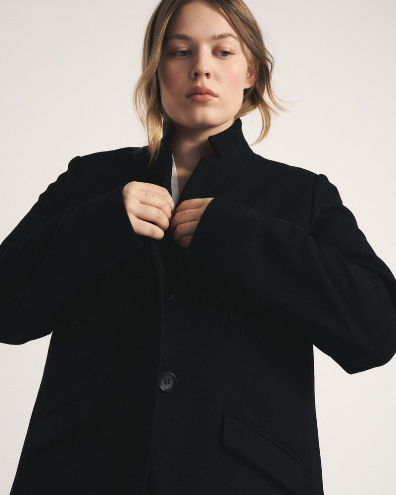 Beas Coat - Black | Plus Size & Straight Size Women's Fashion | Universal Standard