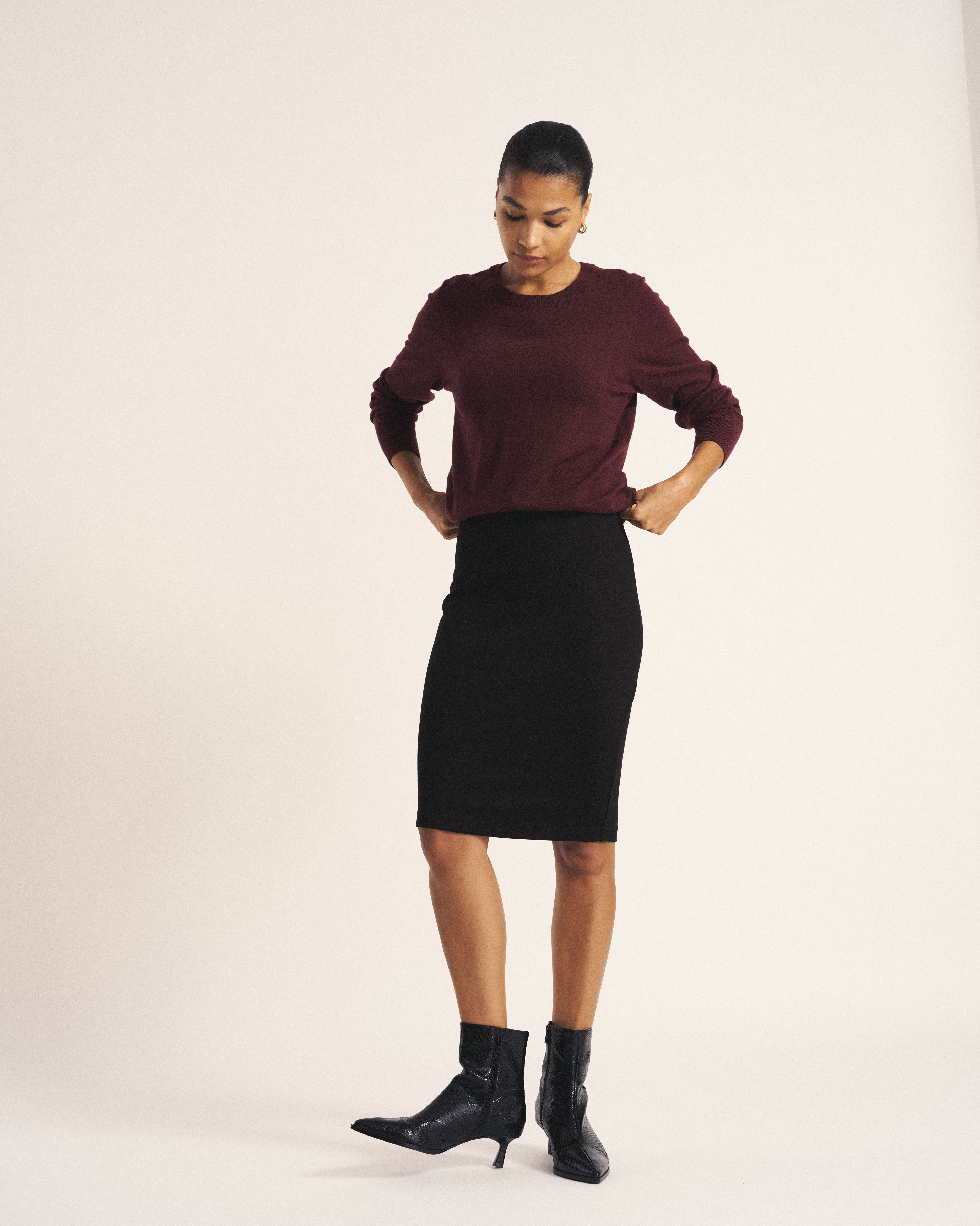 Danube Ponte Skirt - Black | Plus Size & Straight Size Women's Fashion | Universal Standard