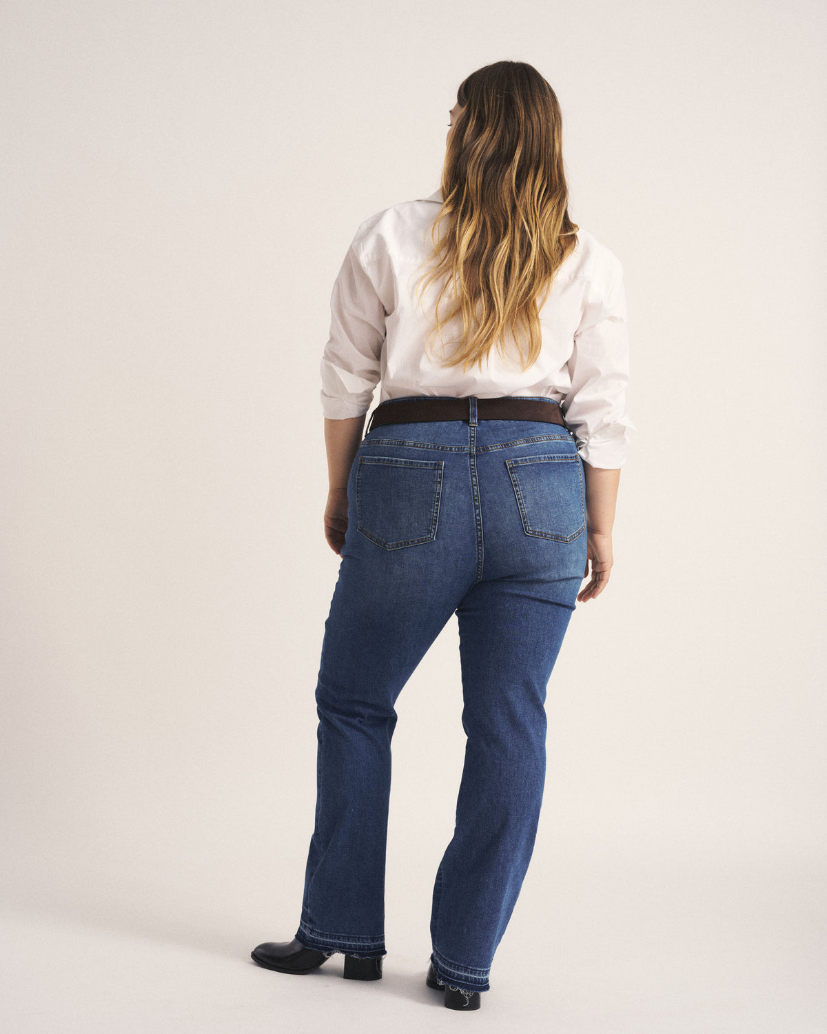 Marne Bootcut Jeans 32 inch - Kalamazoo Blue | Plus Size & Straight Size Women's Fashion | Universal Standard