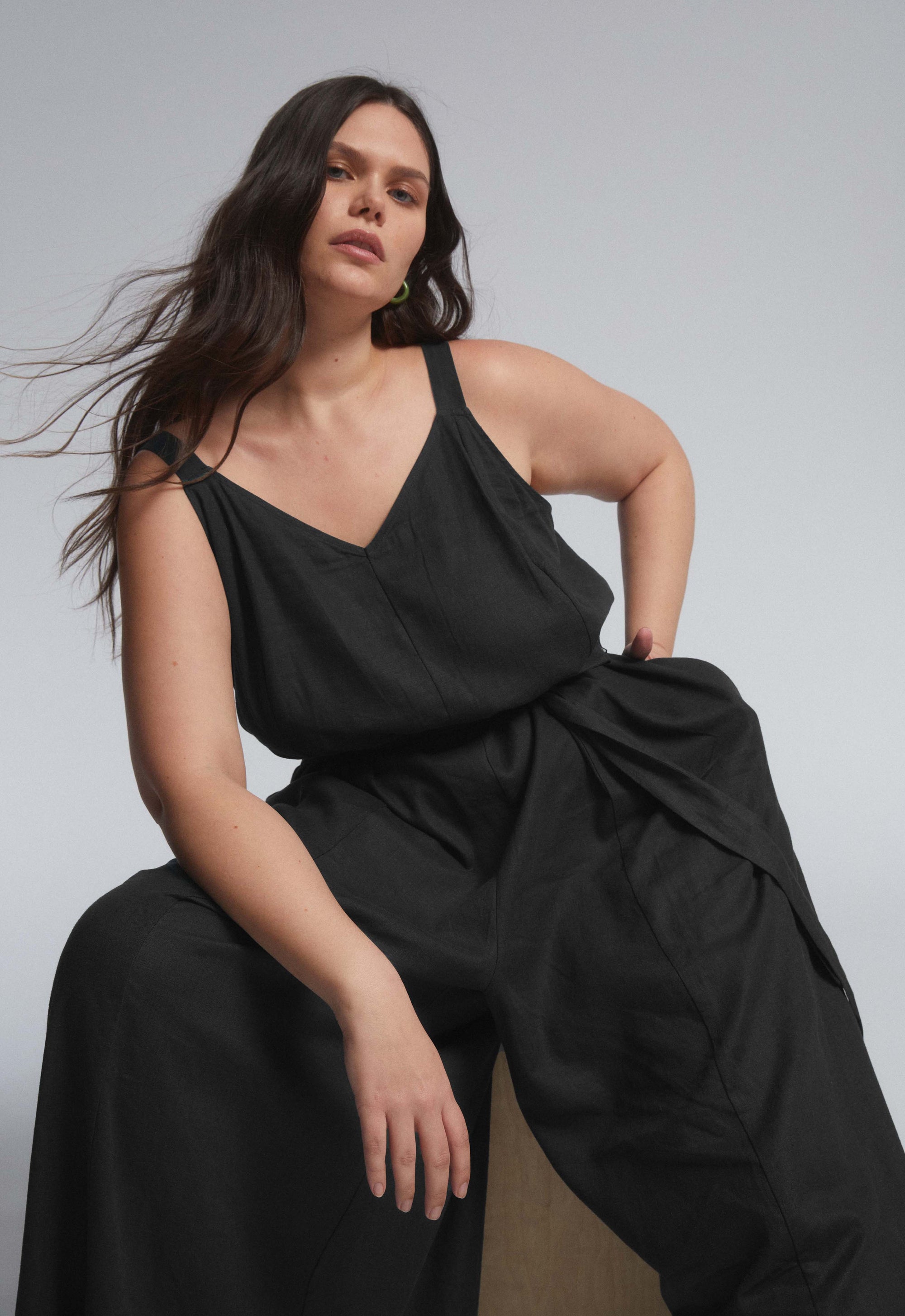 Universal Standard Plus Size Promenade Linen Jumpsuit